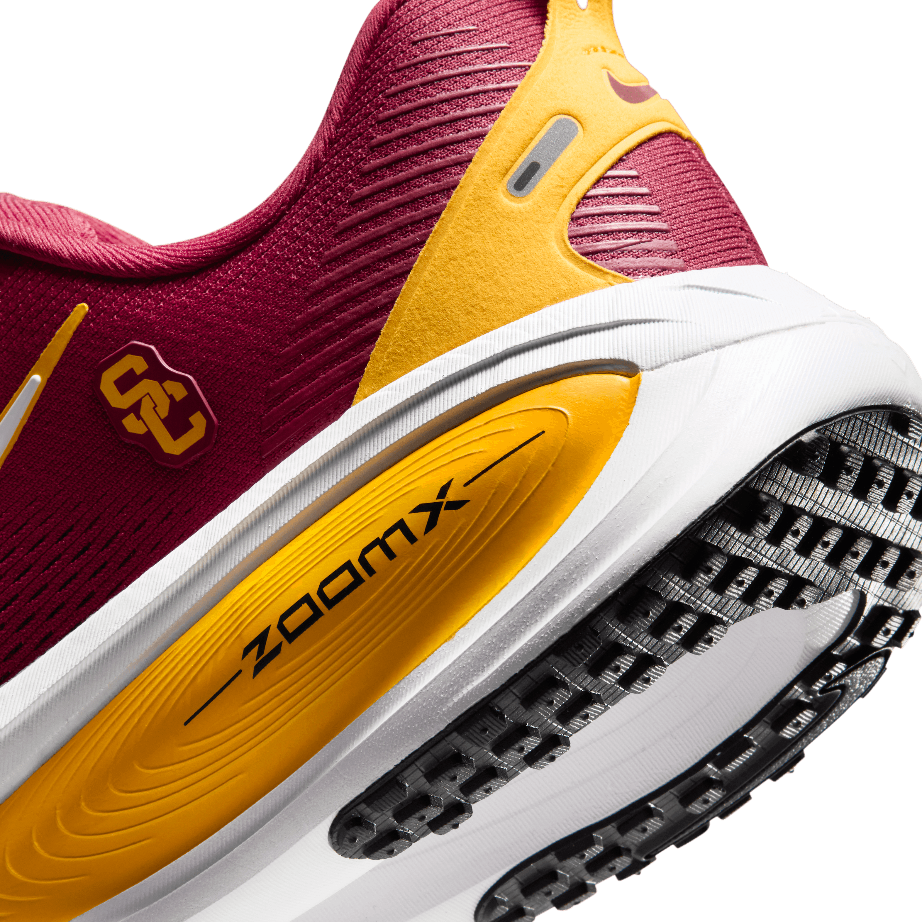 Nike Vomero 18 USC Angle 6