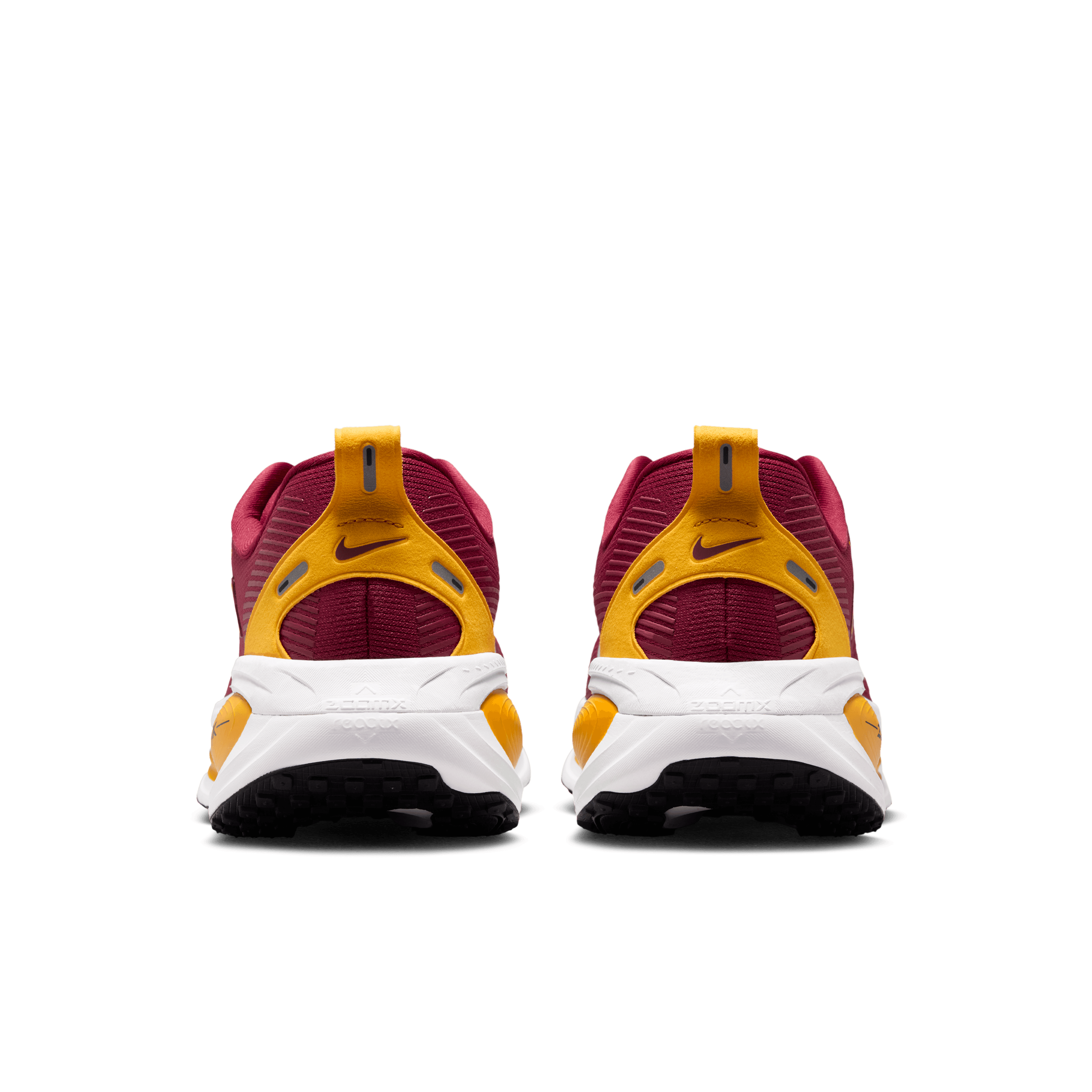 Nike Vomero 18 USC Angle 4