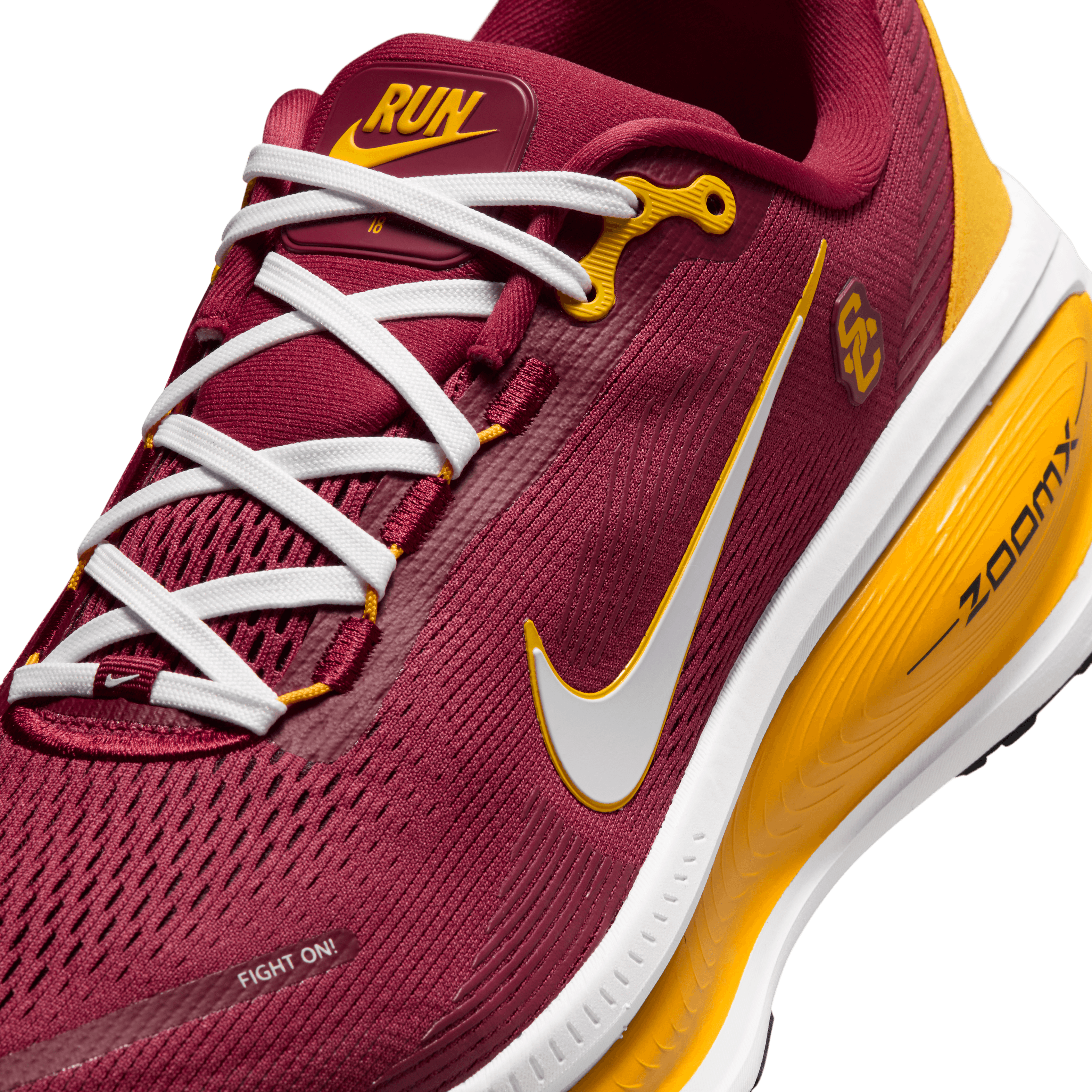 Nike Vomero 18 USC Angle 5