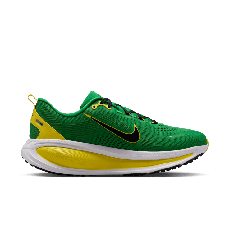 Nike Vomero 18 Oregon Angle 2