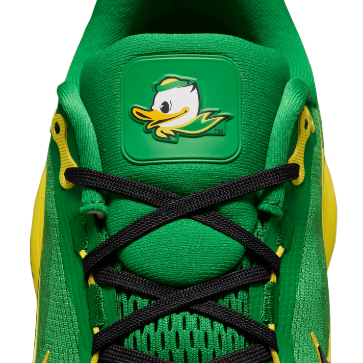Nike Vomero 18 Oregon Angle 8