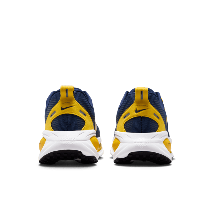 Nike Vomero 18 Michigan Angle 4