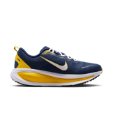 Nike Vomero 18 Michigan Angle 2