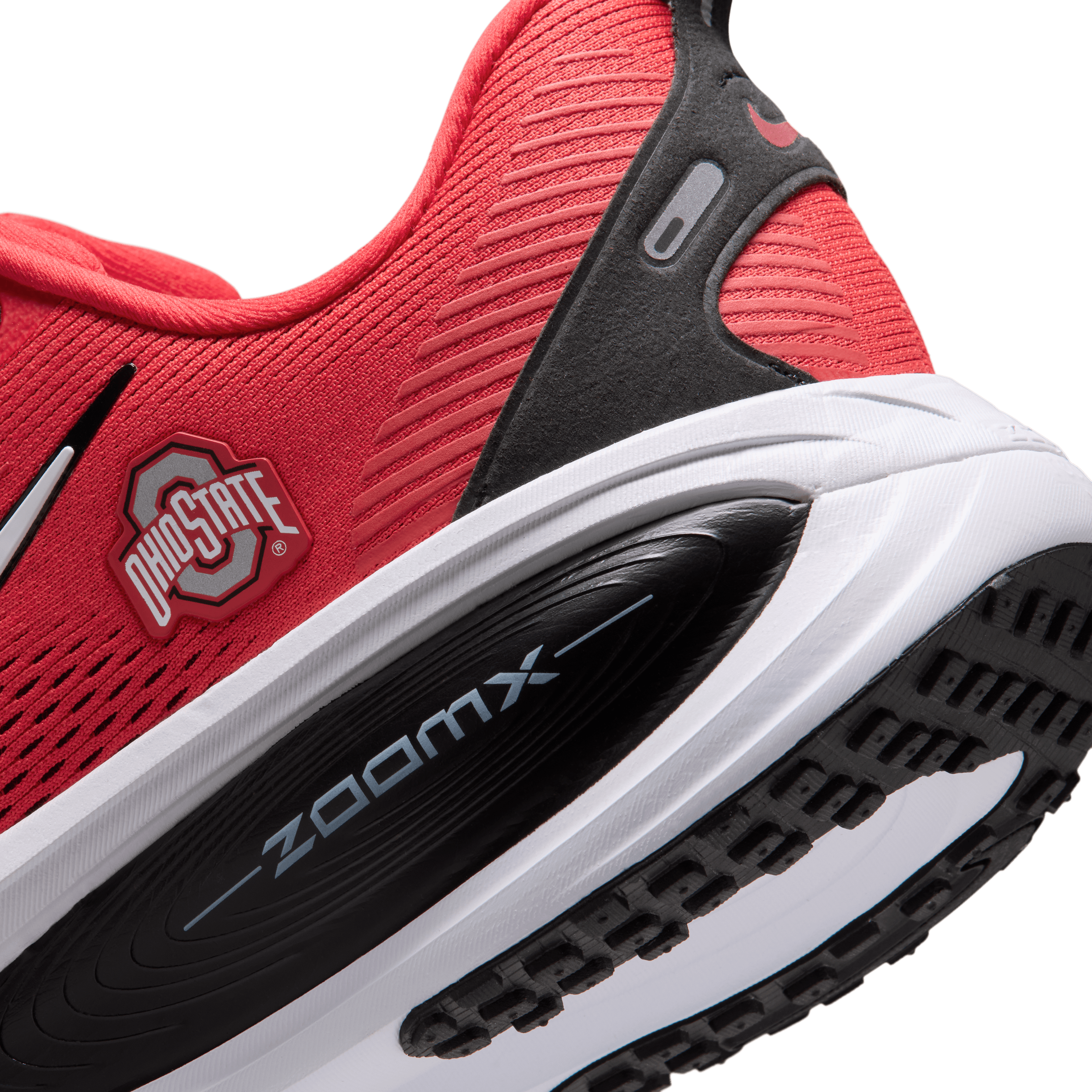 Nike Vomero 18 Ohio State Angle 6