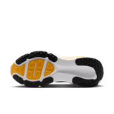 Nike Vomero 18 West Virginia Angle 1
