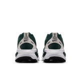 Nike Vomero 18 Michigan State Angle 5