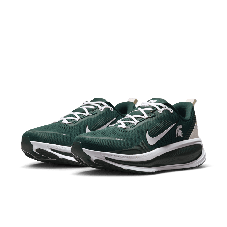 Nike Vomero 18 Michigan State Angle 4