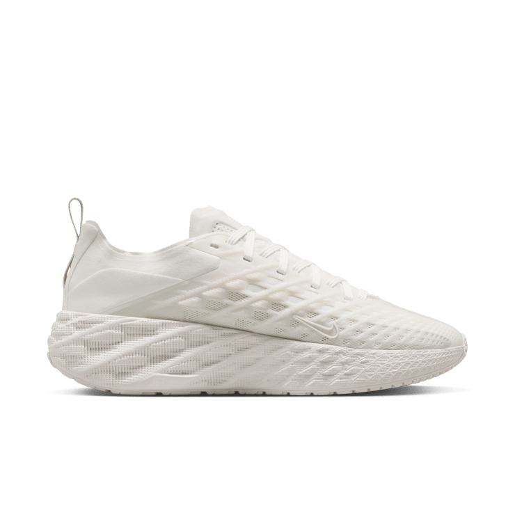 Nike Ava Edge Summit White Angle 2