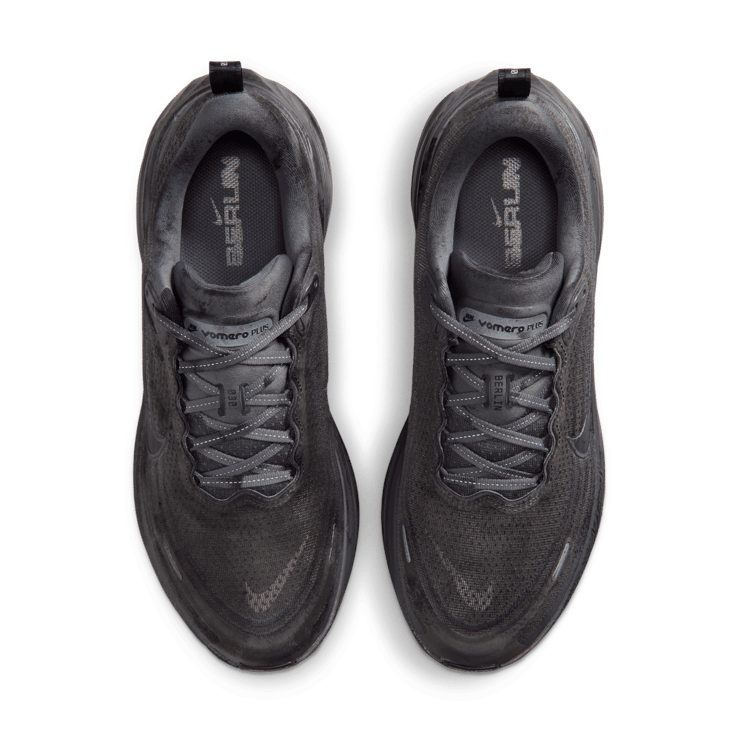 Nike Vomero Plus Berlin Marathon Angle 3