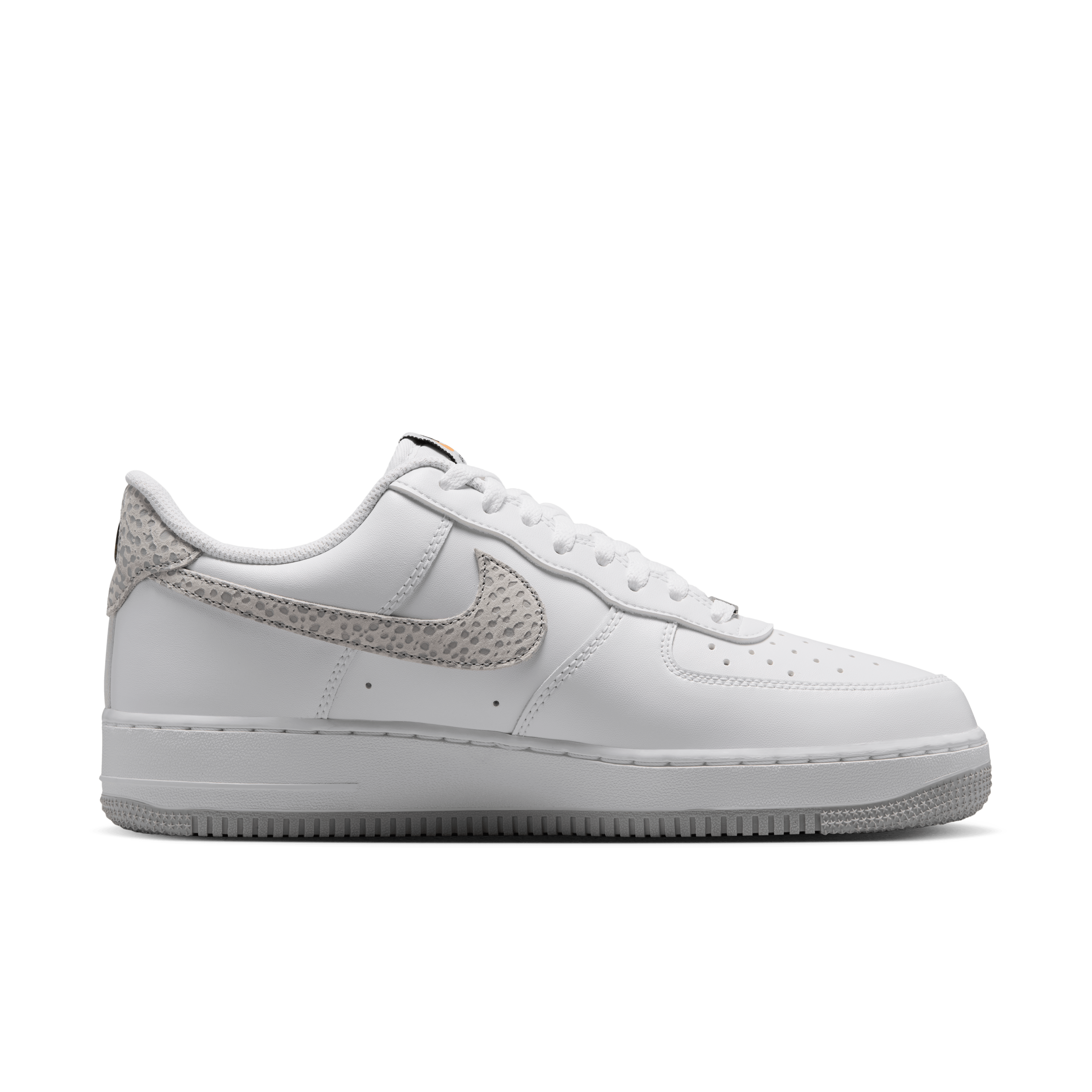 Nike Air Force 1 Low '07 White Kumquat Grey Fog Angle 2