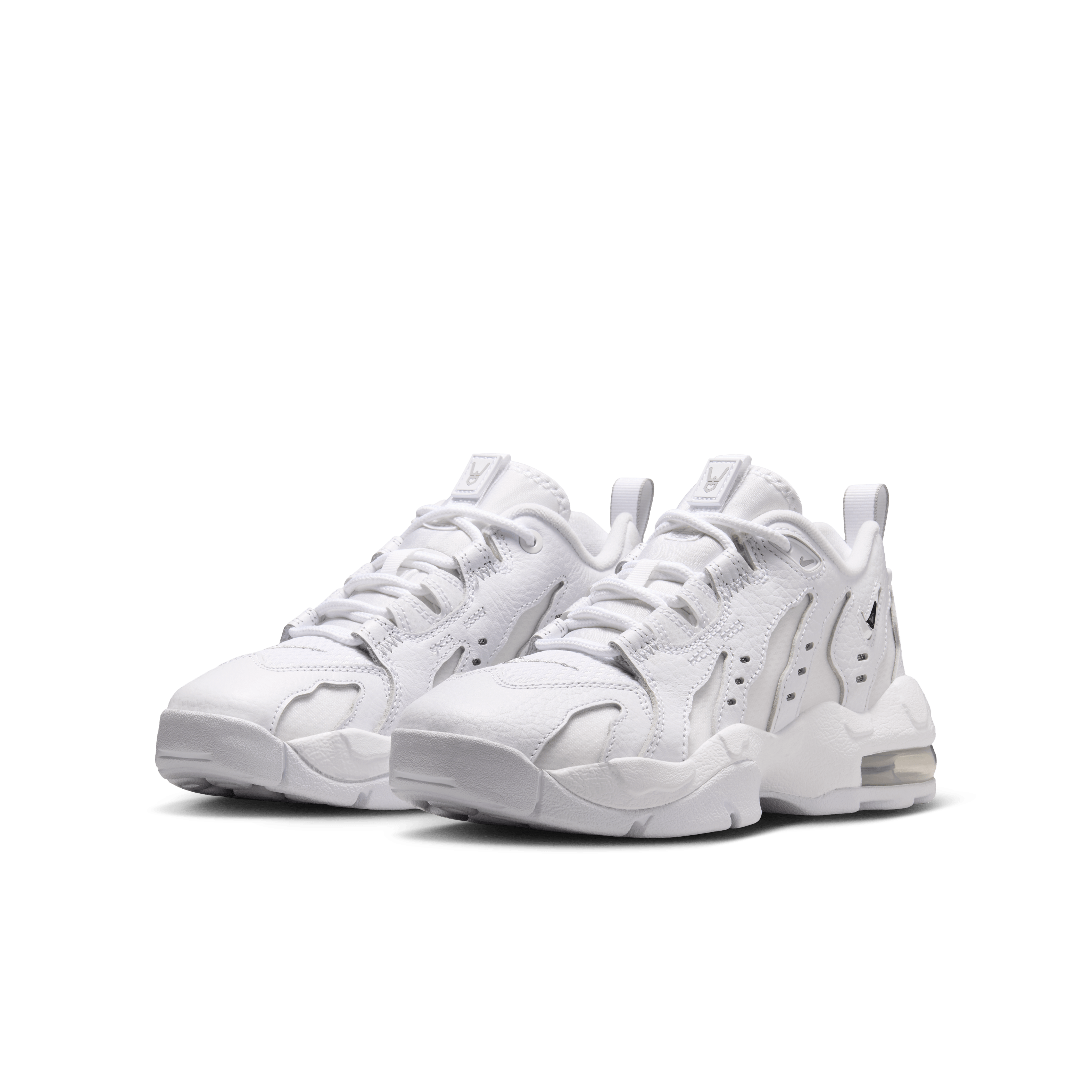 Nike Air DT Max 96 Low Triple White (GS) Angle 4