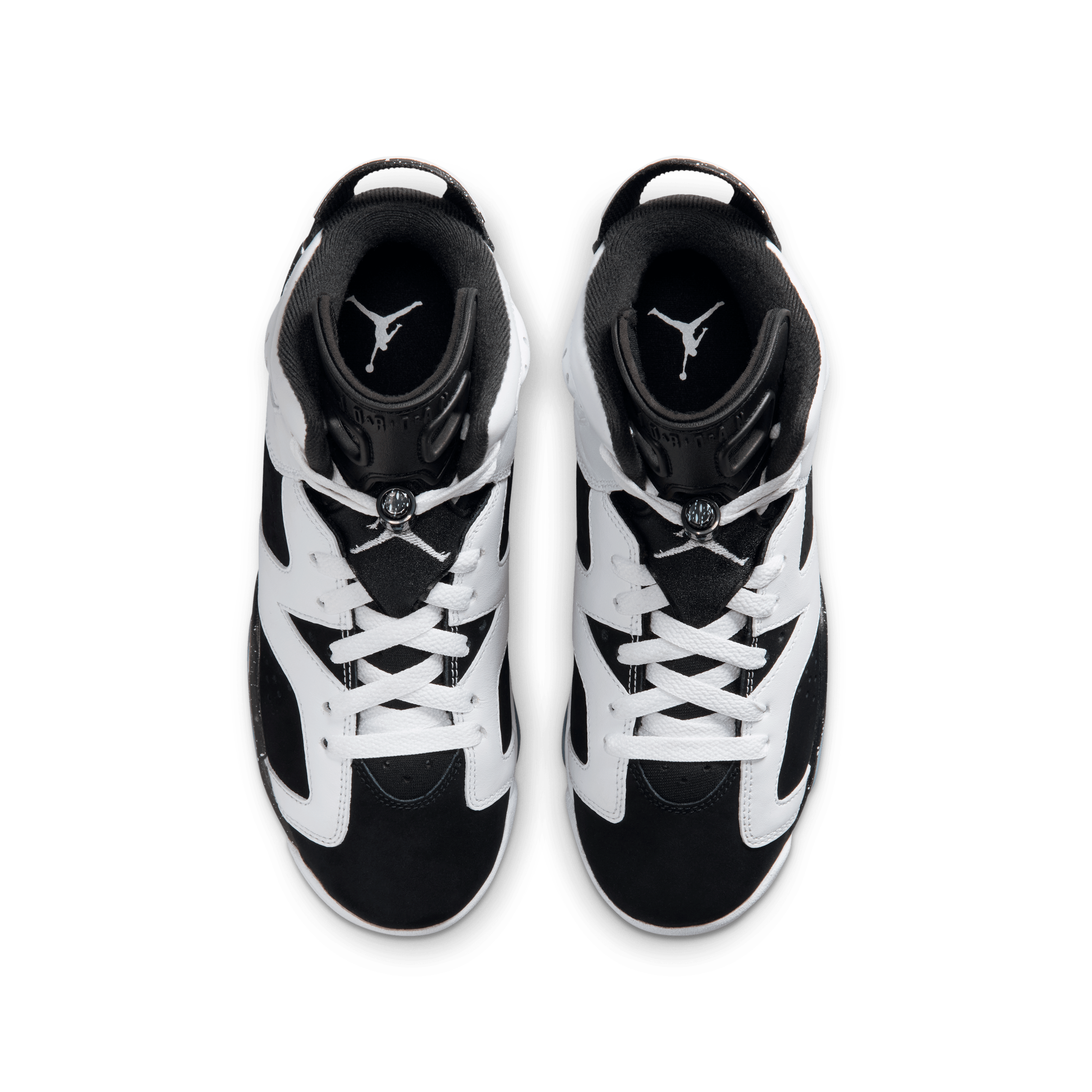 Air Jordan 6 Retro Oreo (2026) (GS) Angle 3