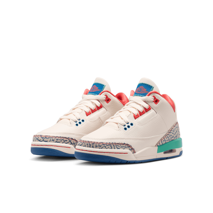 Air Jordan 3 Retro Chalk Track Red (GS)  Angle 4