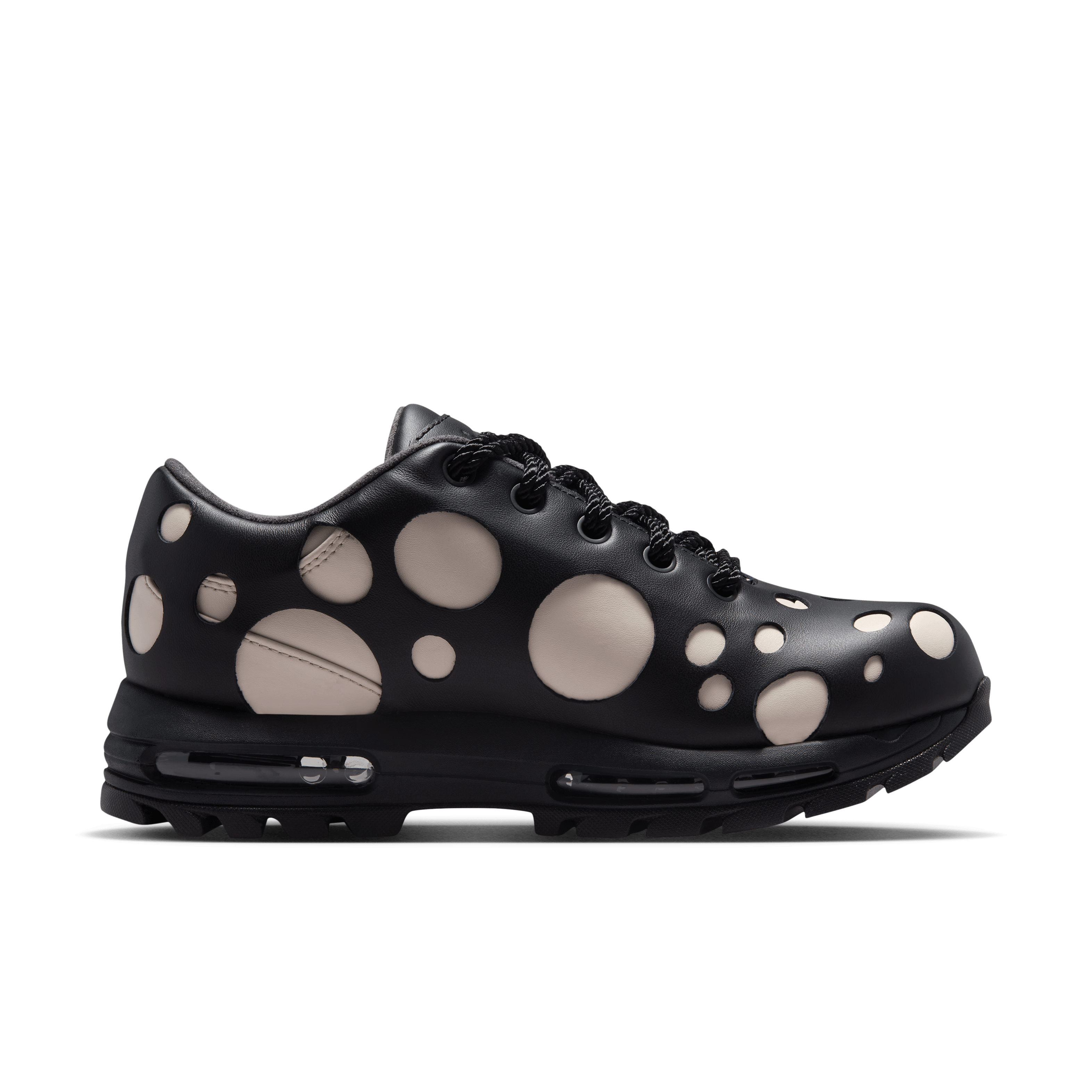 Nike Air Max Goadome Low Light Orewood Brown Angle 2