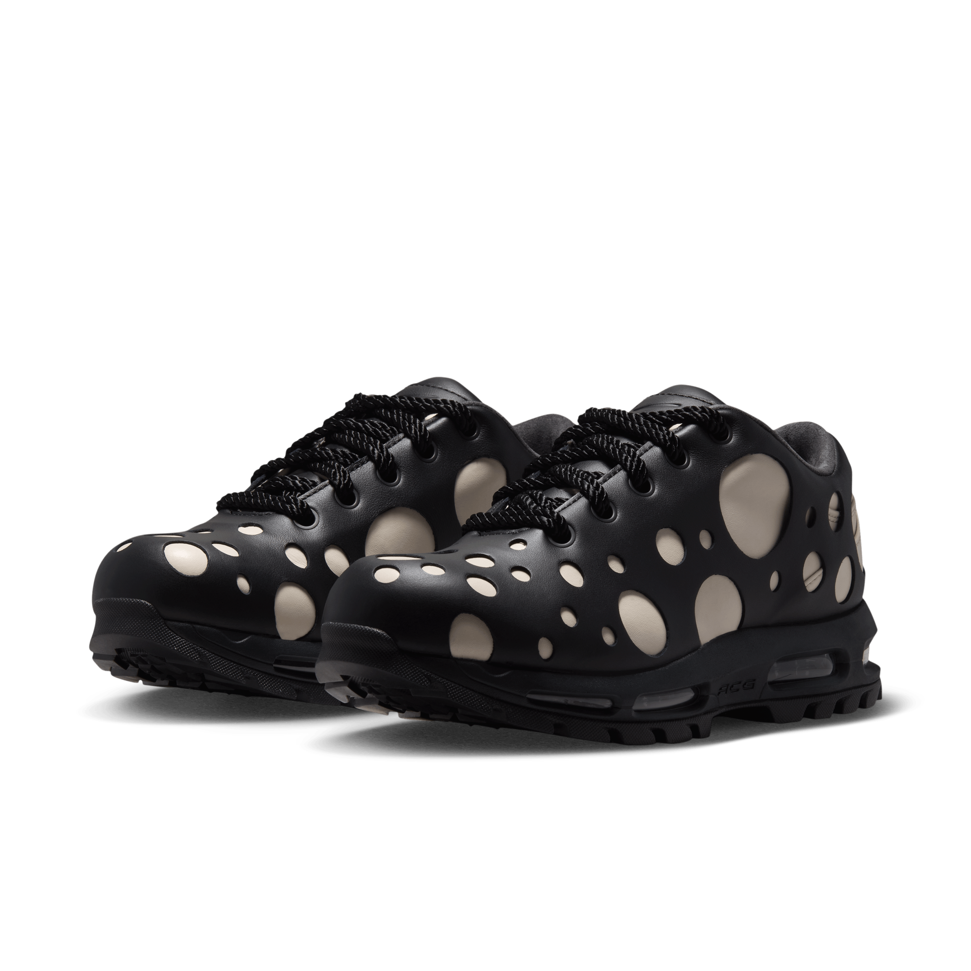 Nike Air Max Goadome Low Light Orewood Brown Angle 4