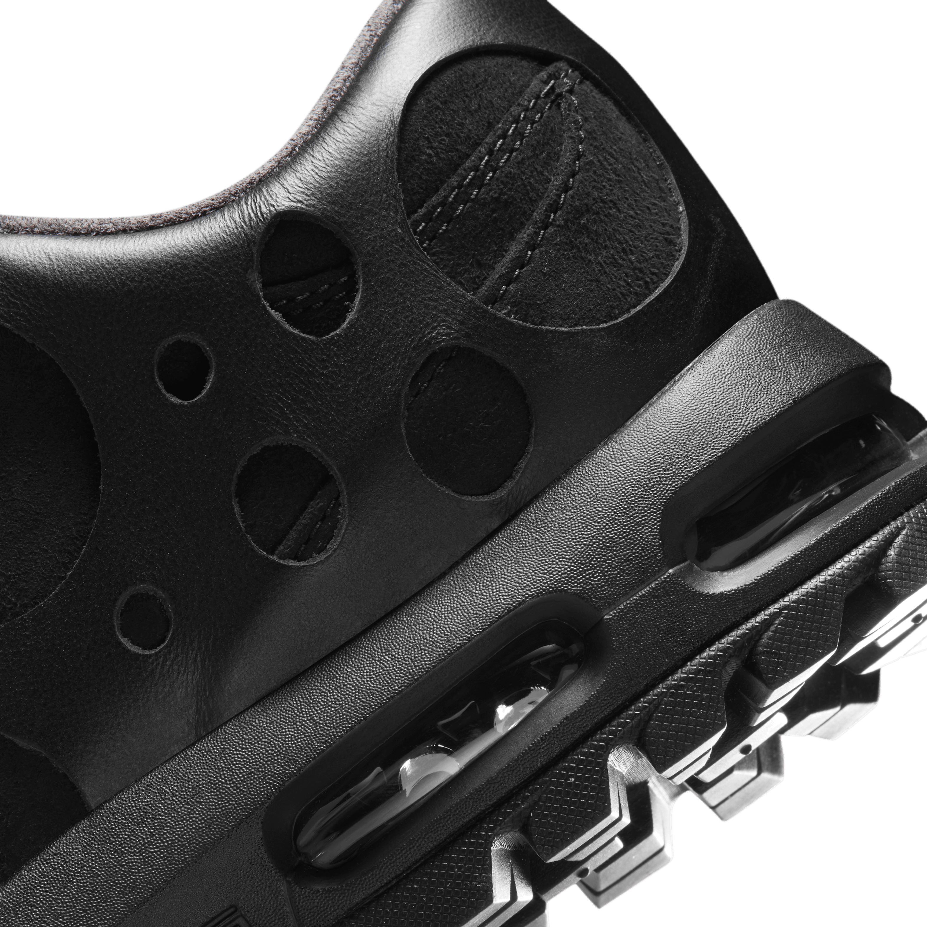 Nike Air Max Goadome Low Dot Pack Black Angle 7