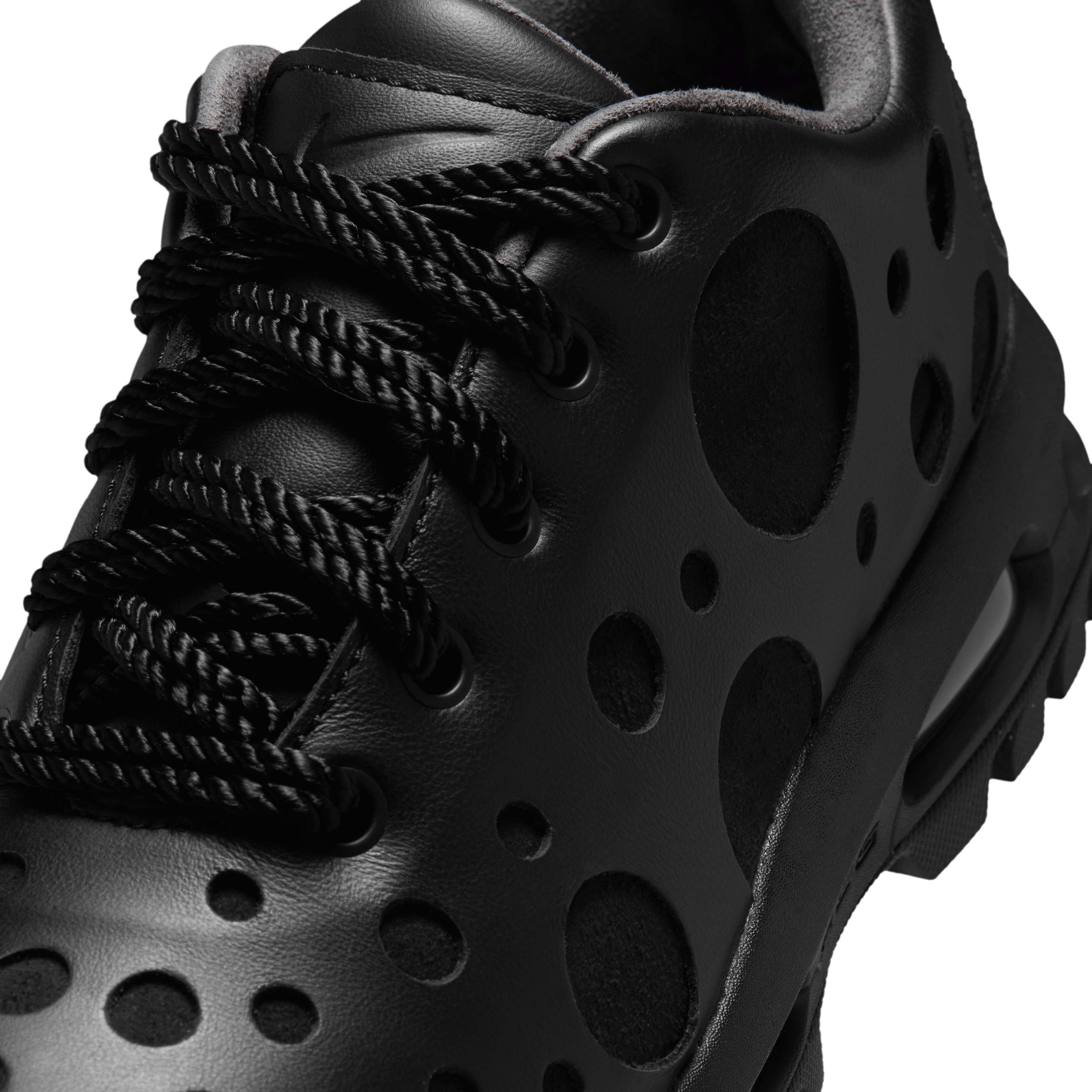 Nike Air Max Goadome Low Dot Pack Black Angle 6
