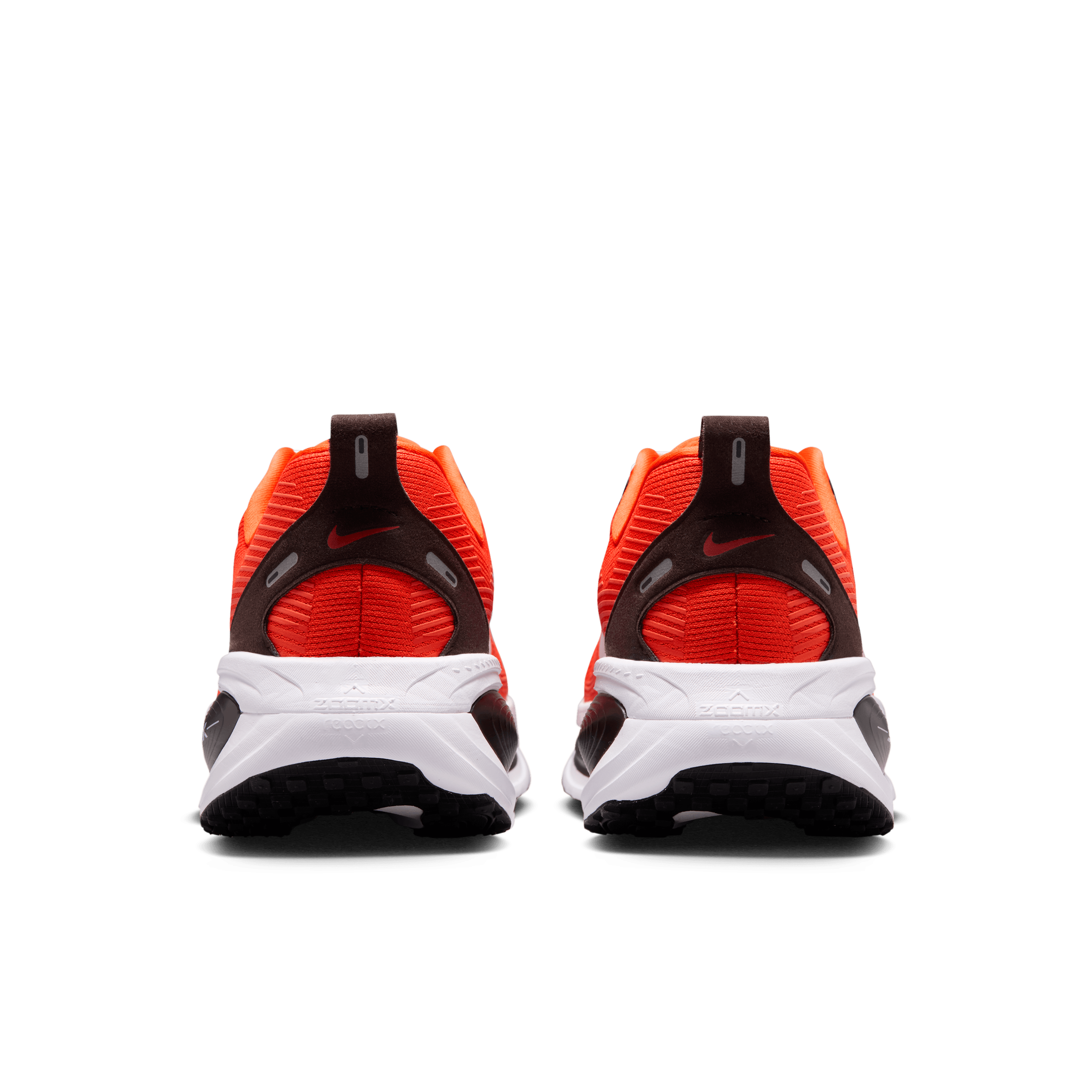 Nike Vomero 18 NFL Cleveland Browns Angle 3