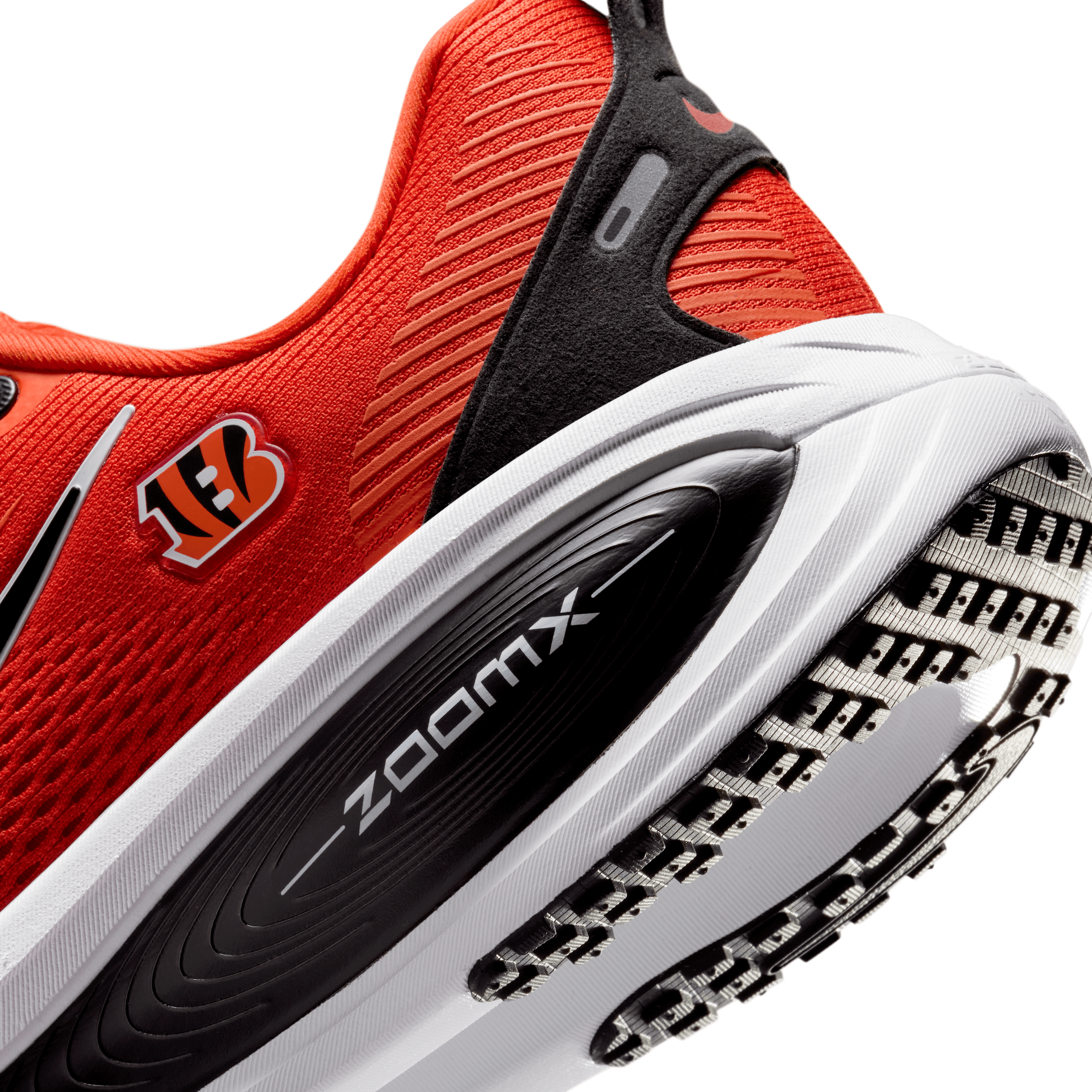 Nike Vomero 18 NFL Cincinnati Bengals Angle 6