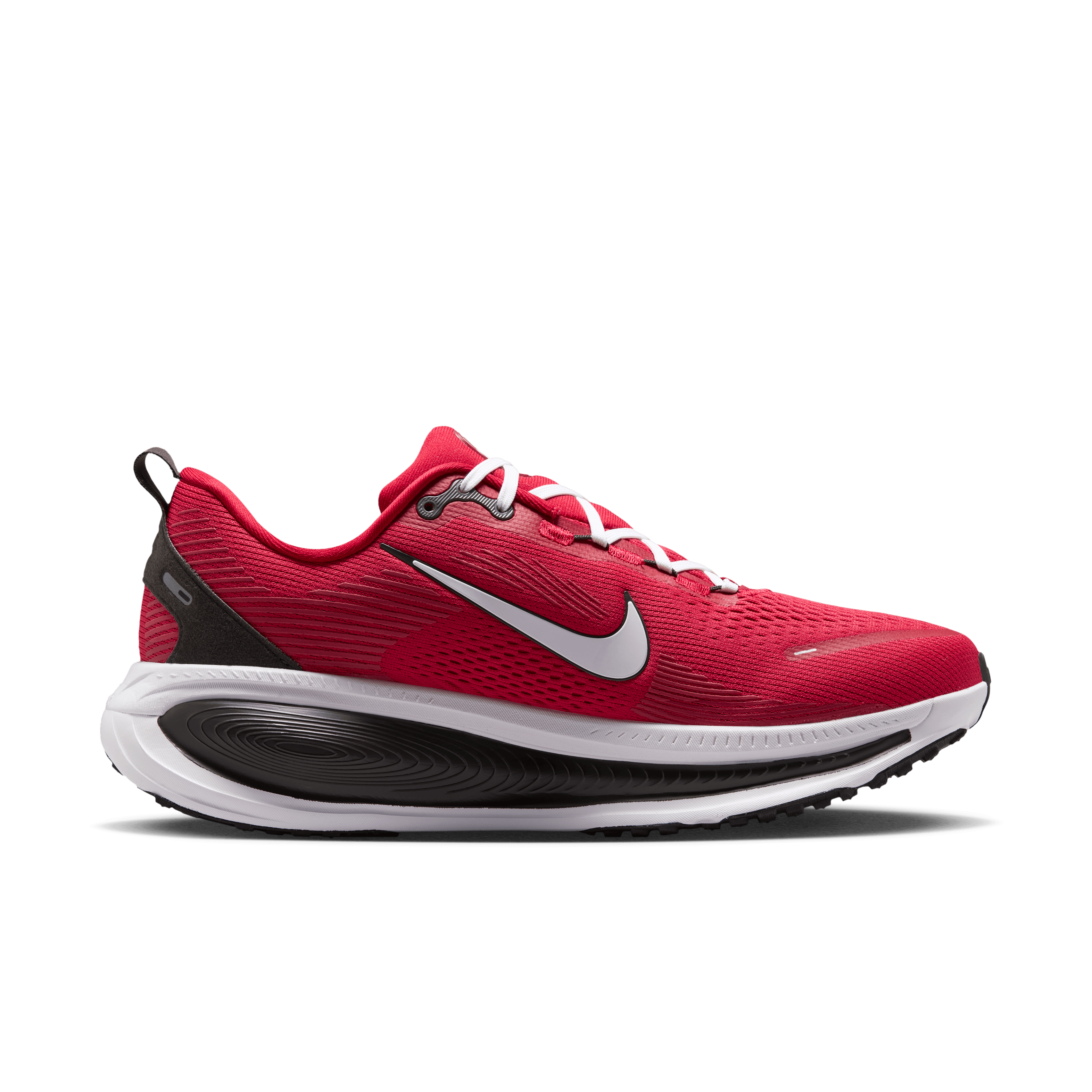 Nike Vomero 18 NFL Tampa Bay Buccaneers Angle 2