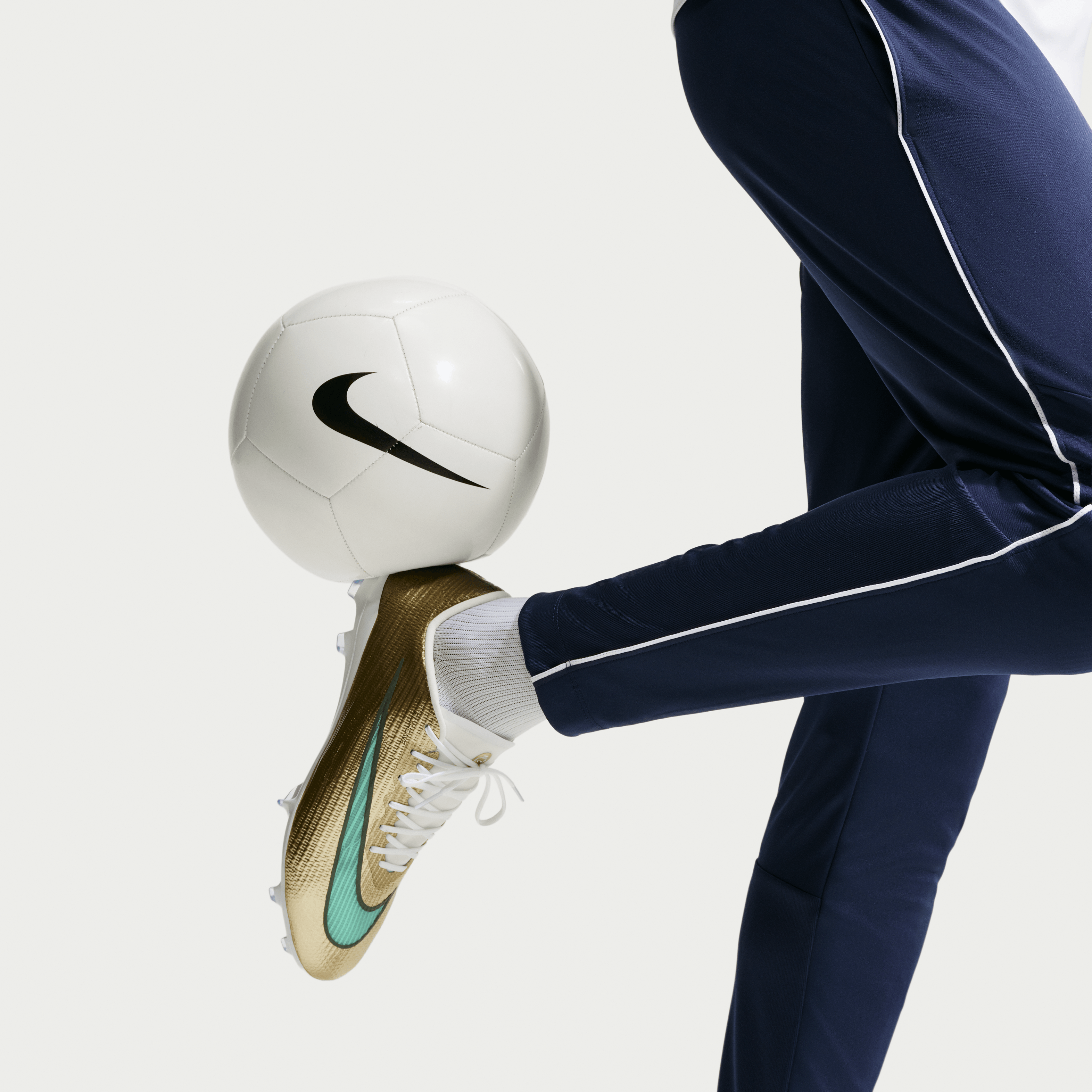 Nike Mercurial Superfly 11 Pro FG Kylian Mbappé Angle 8