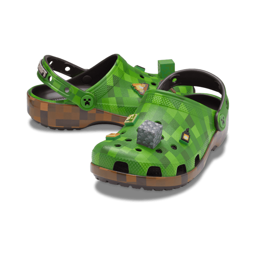 Crocs Classic Clog Minecraft Grass Block (GS) Angle 0