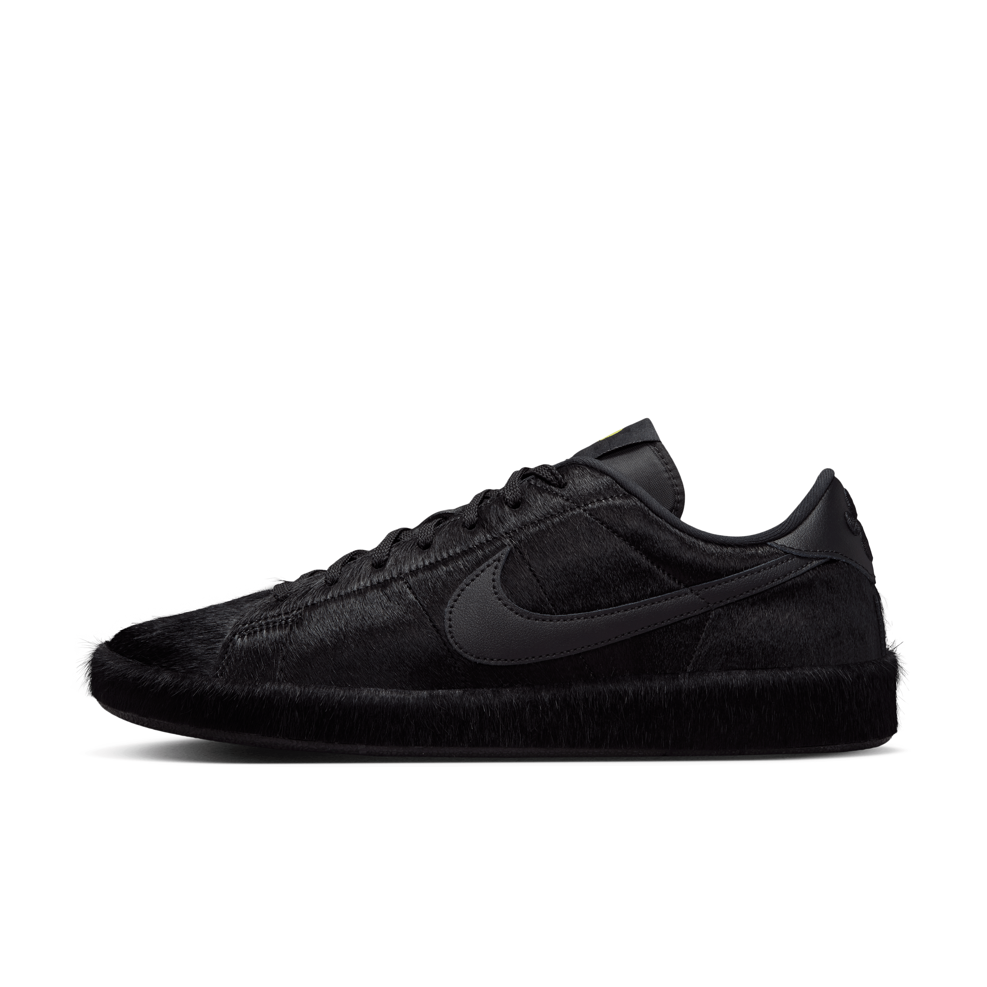 Nike Tennis Classic Chew Dog Black Angle 0