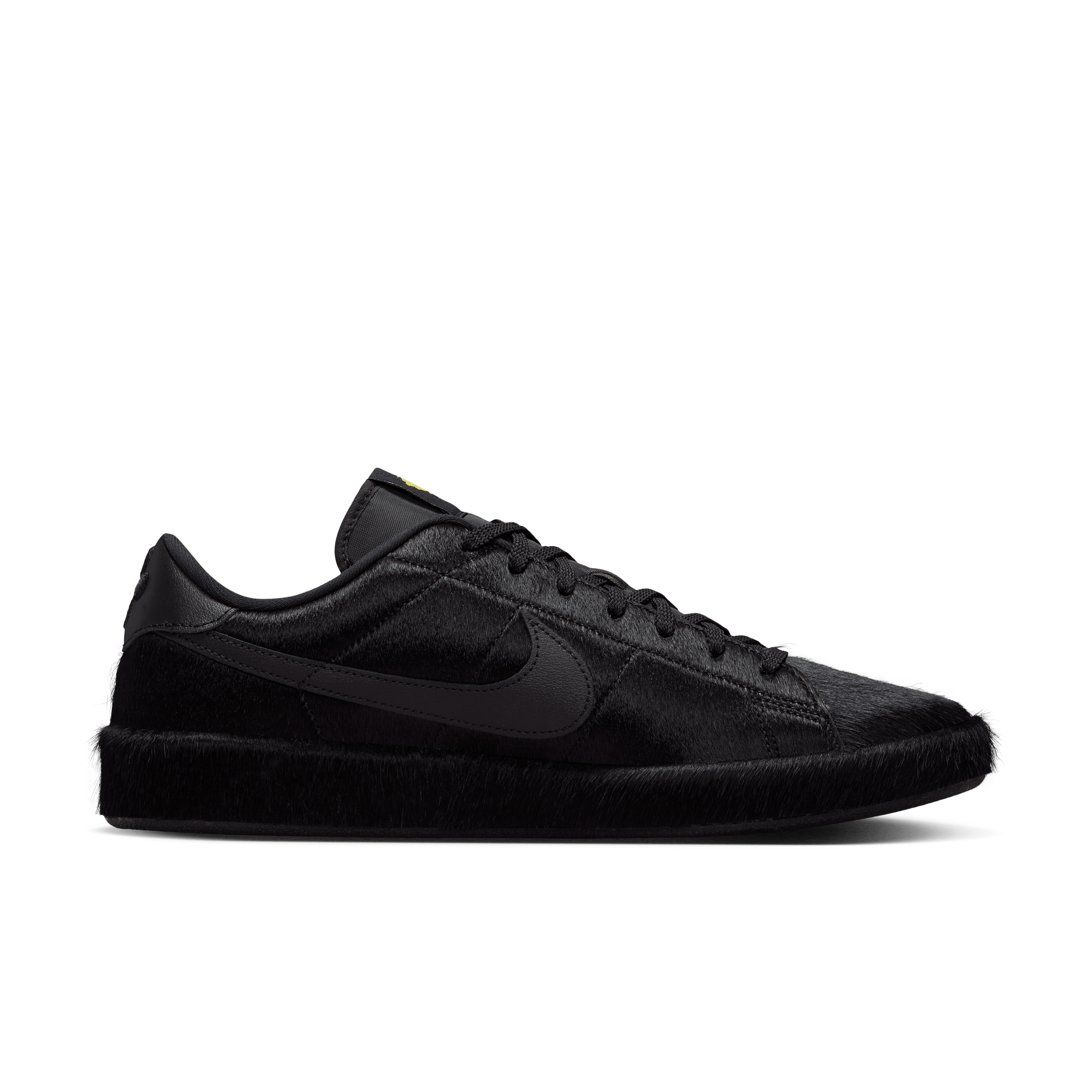 Nike Tennis Classic Chew Dog Black Angle 2