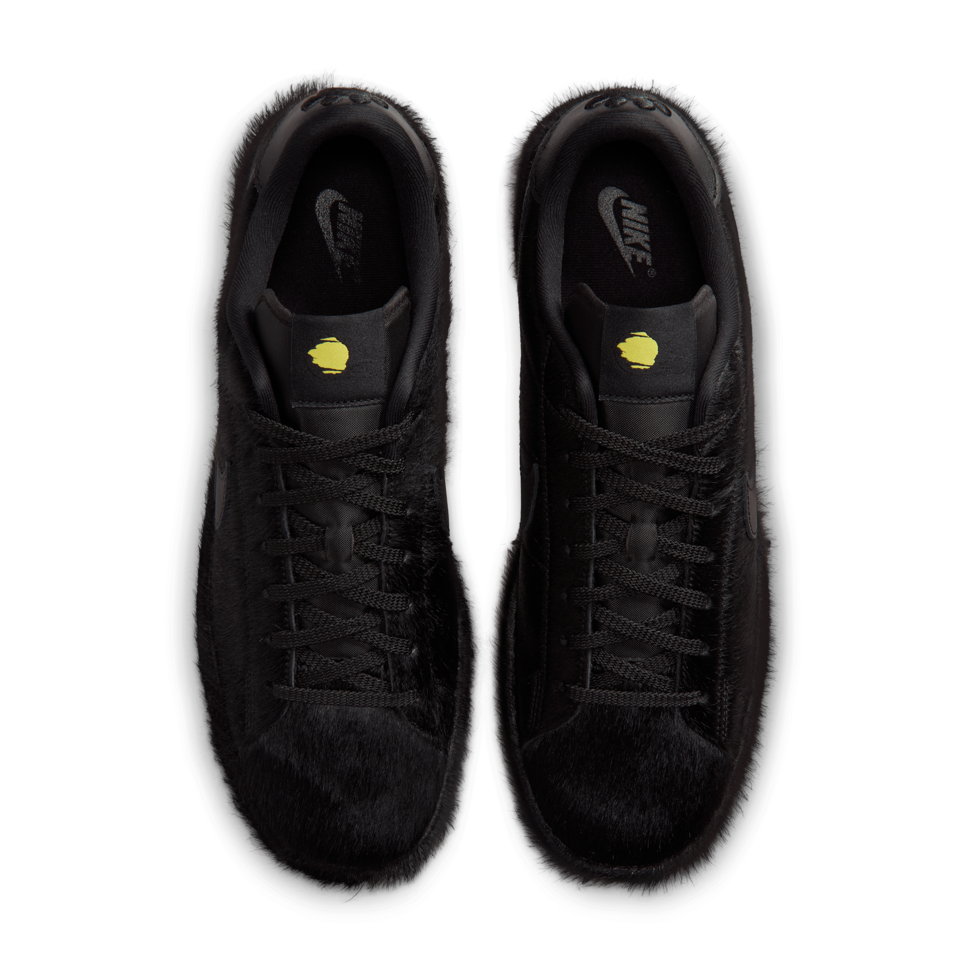 Nike Tennis Classic Chew Dog Black Angle 3