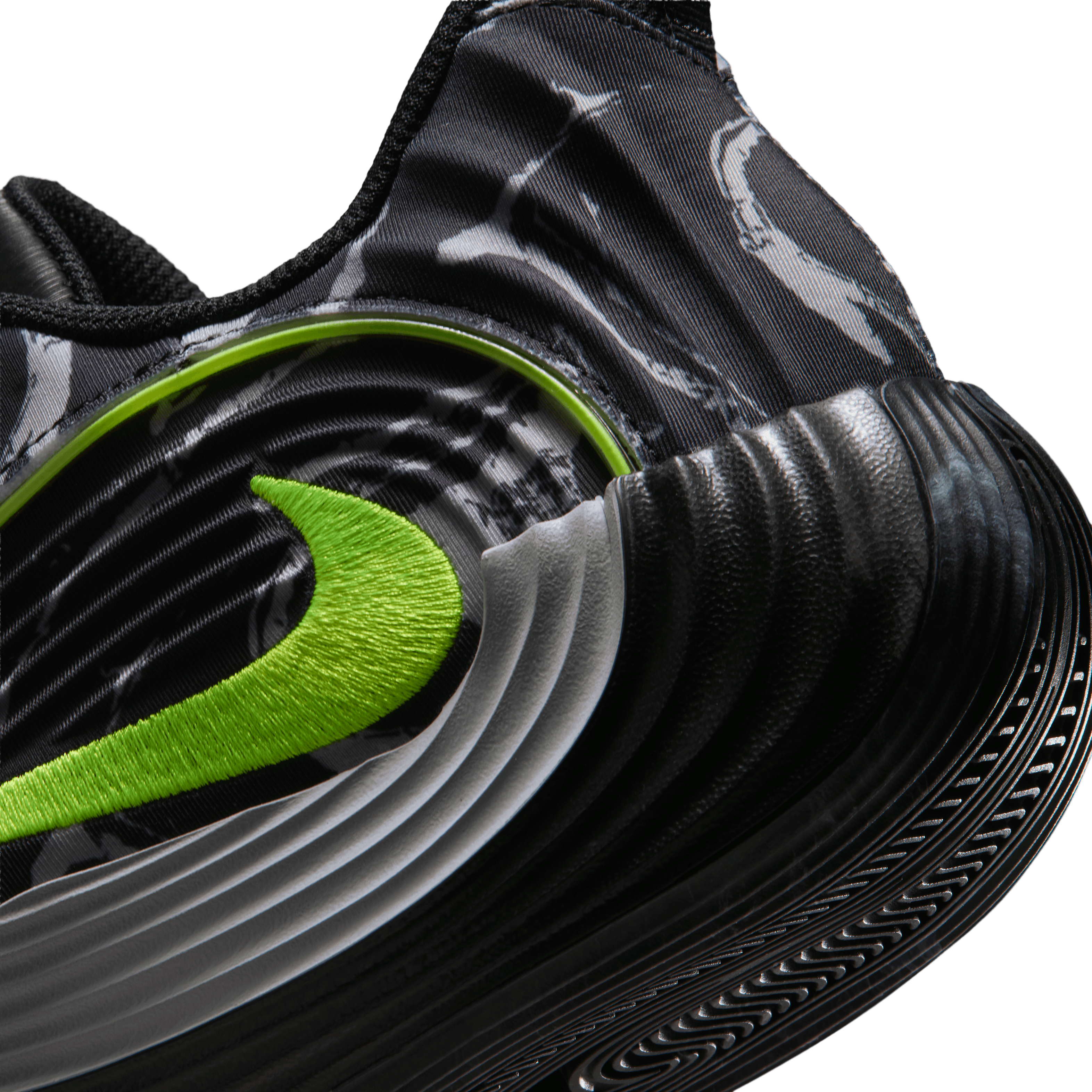 Nike Giannis Immortality 5 Black Volt Angle 7