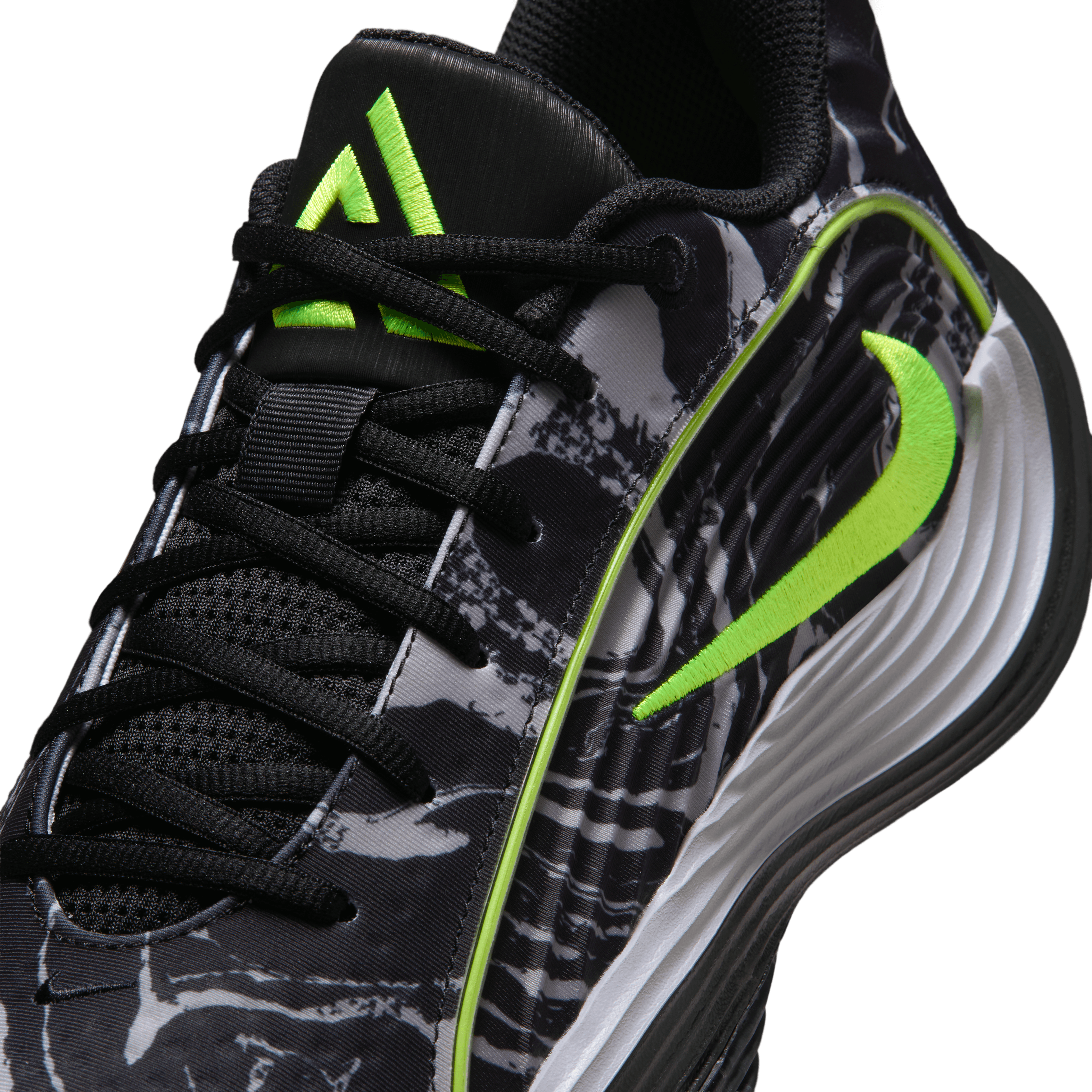 Nike Giannis Immortality 5 Black Volt Angle 6