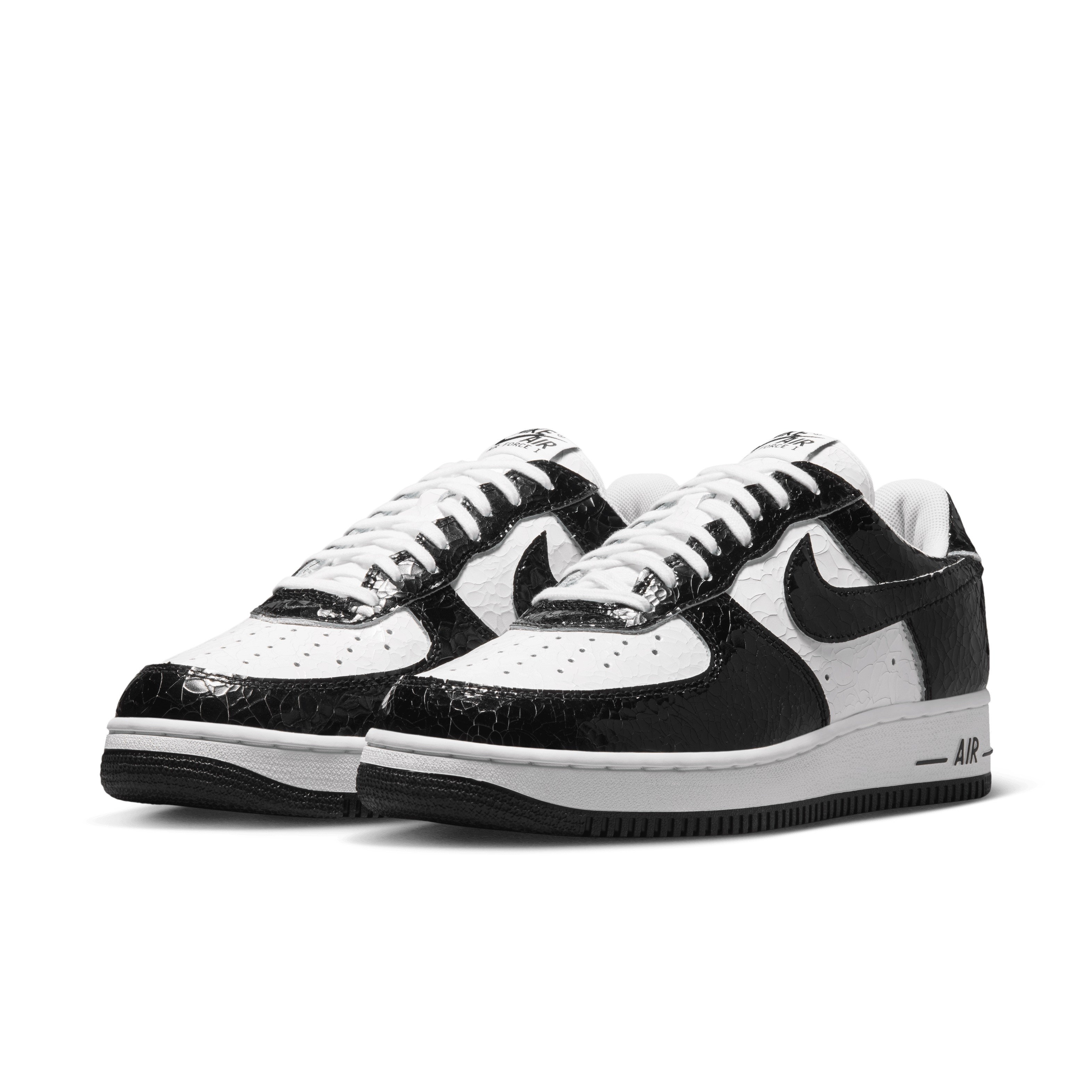 Nike Air Force 1 Low '01 Cracked Leather Menta Angle 4