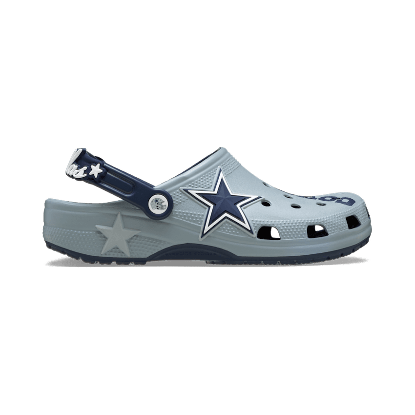 Crocs Classic Clog NFL Dallas Cowboys (2026) Angle 1