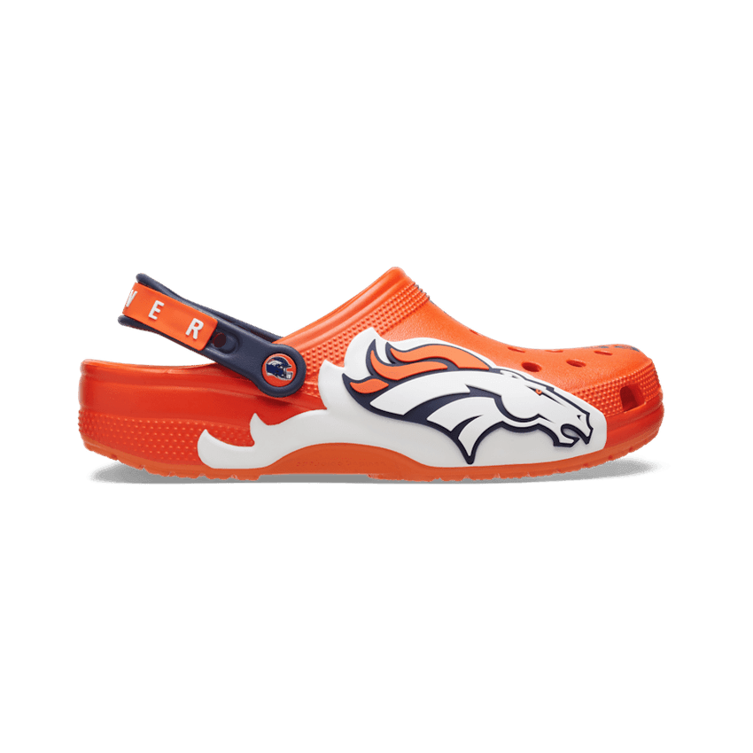 Crocs Classic Clog NFL Denver Broncos (2026) Angle 1