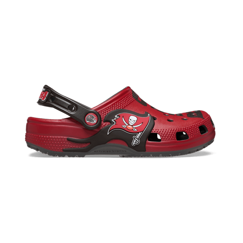 Crocs Classic Clog NFL Tampa Bay Buccaneers (GS) Angle 1