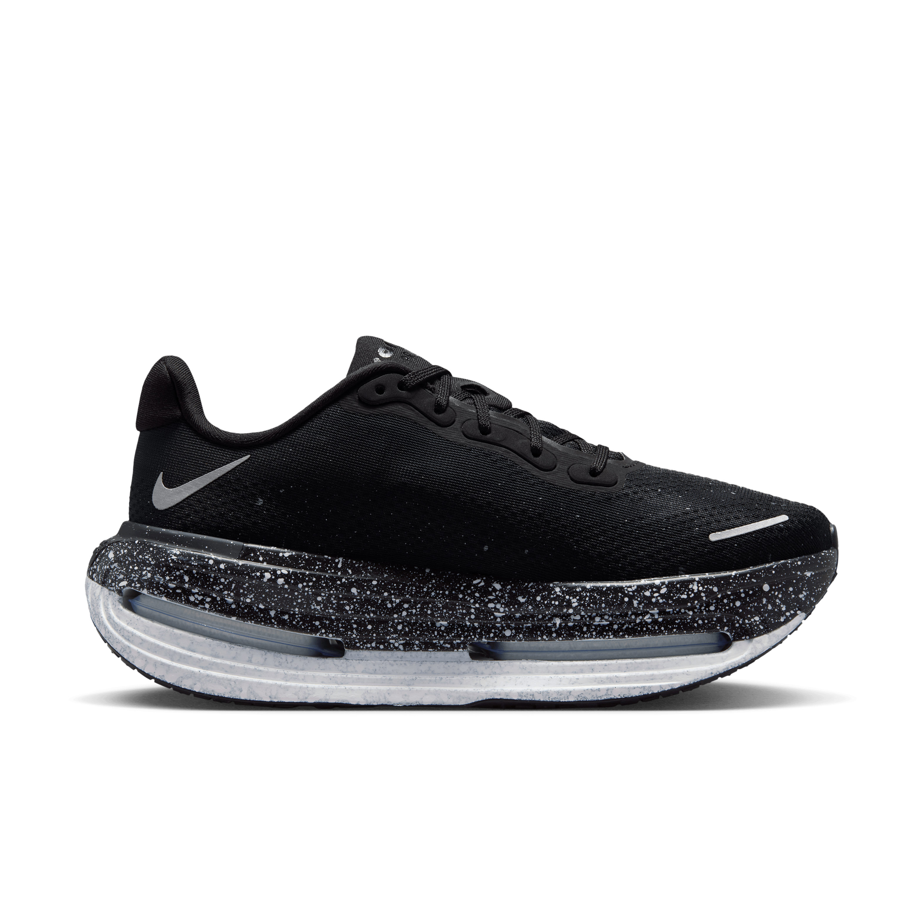 Nike Vomero Premium Black White (W) Angle 2