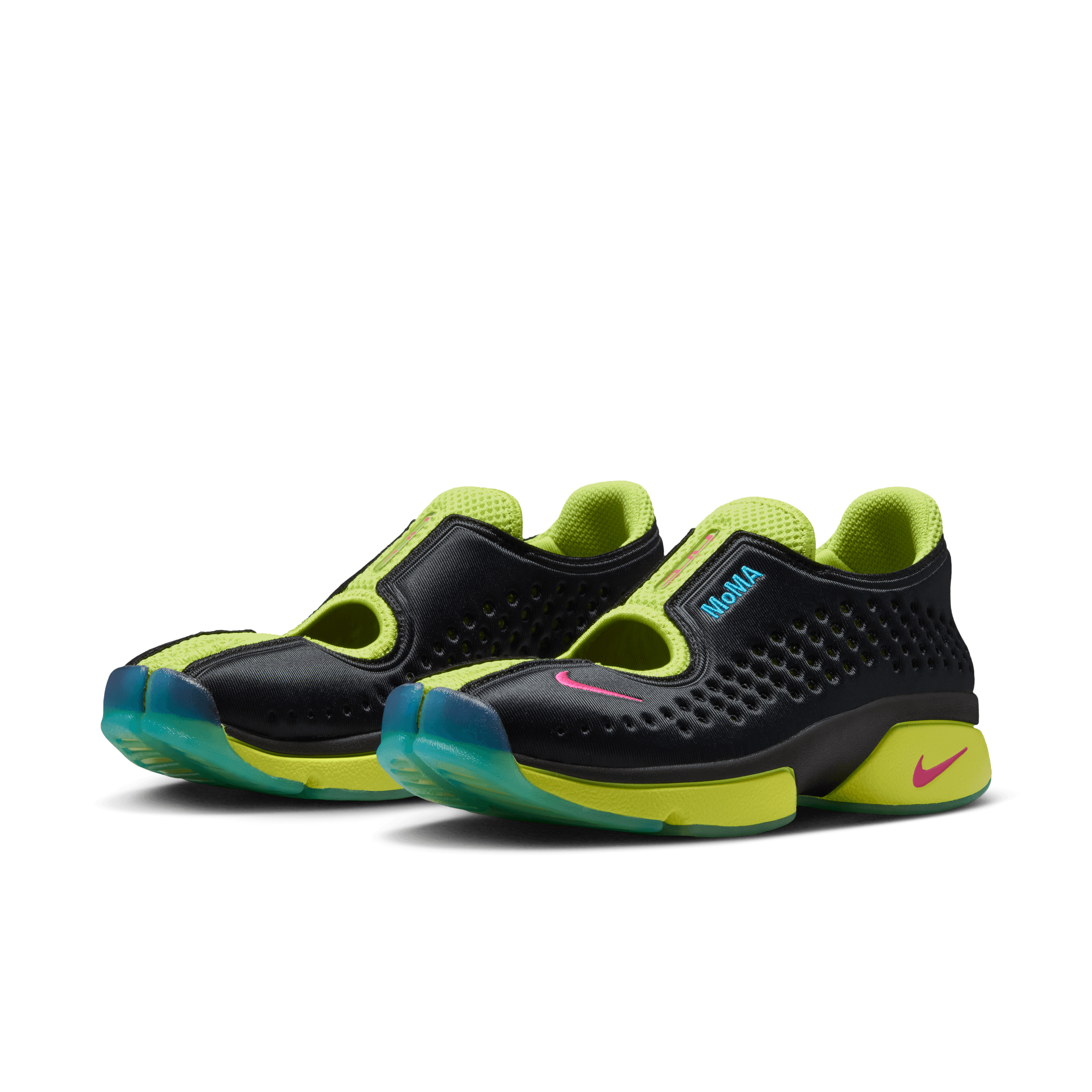 Nike Air Rift 2 MoMA Black Light Fuchsia Angle 4