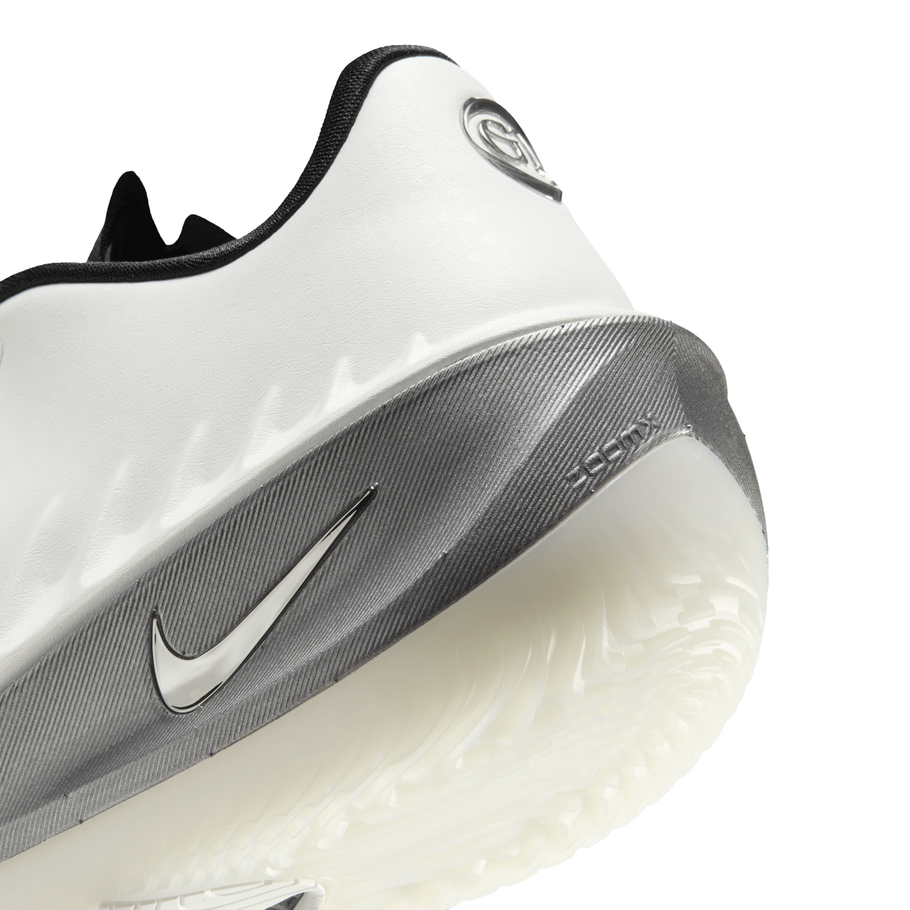 Nike GT Cut 4 SE Summit White Angle 6