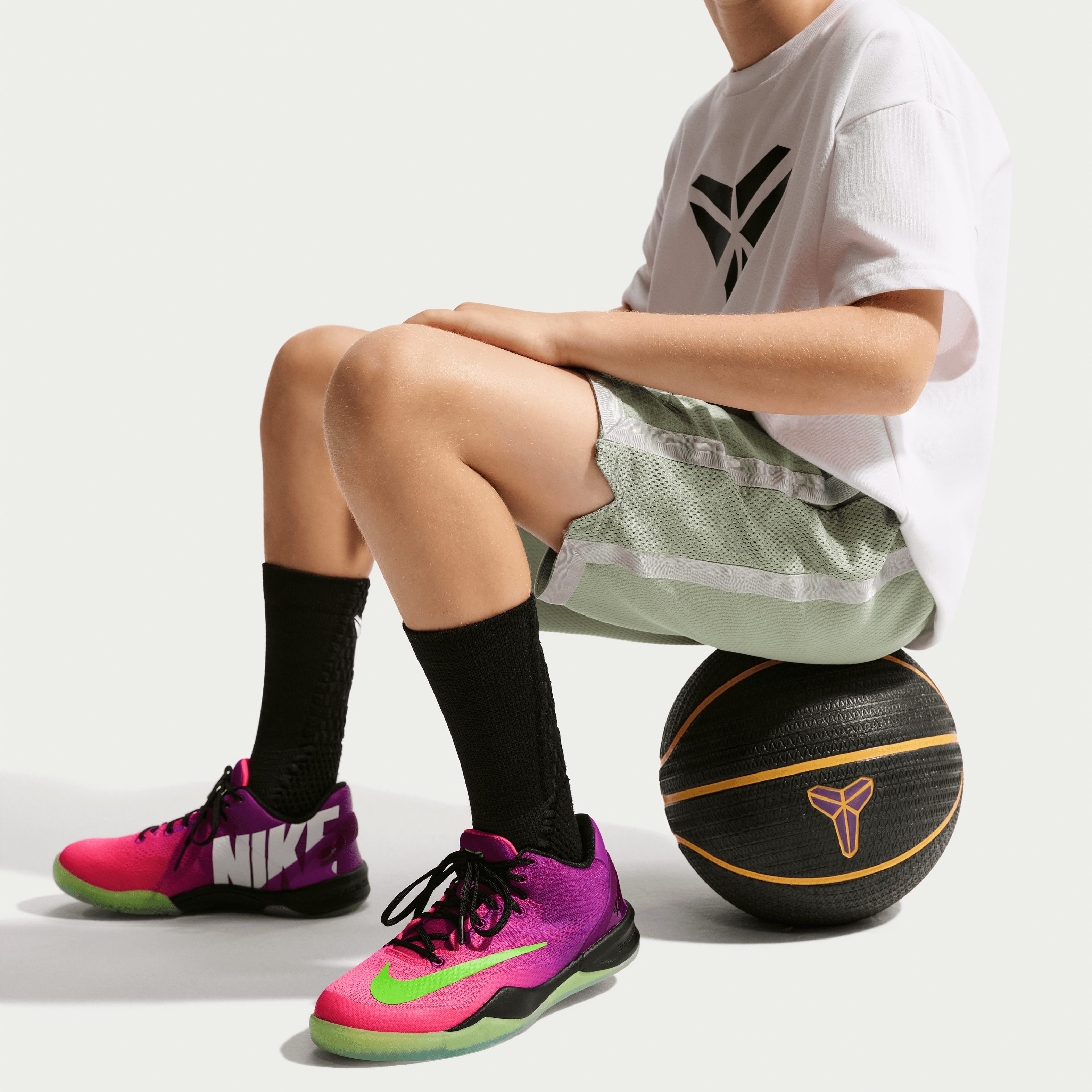 Nike Kobe 8 Protro Mambacurial (GS) Angle 8