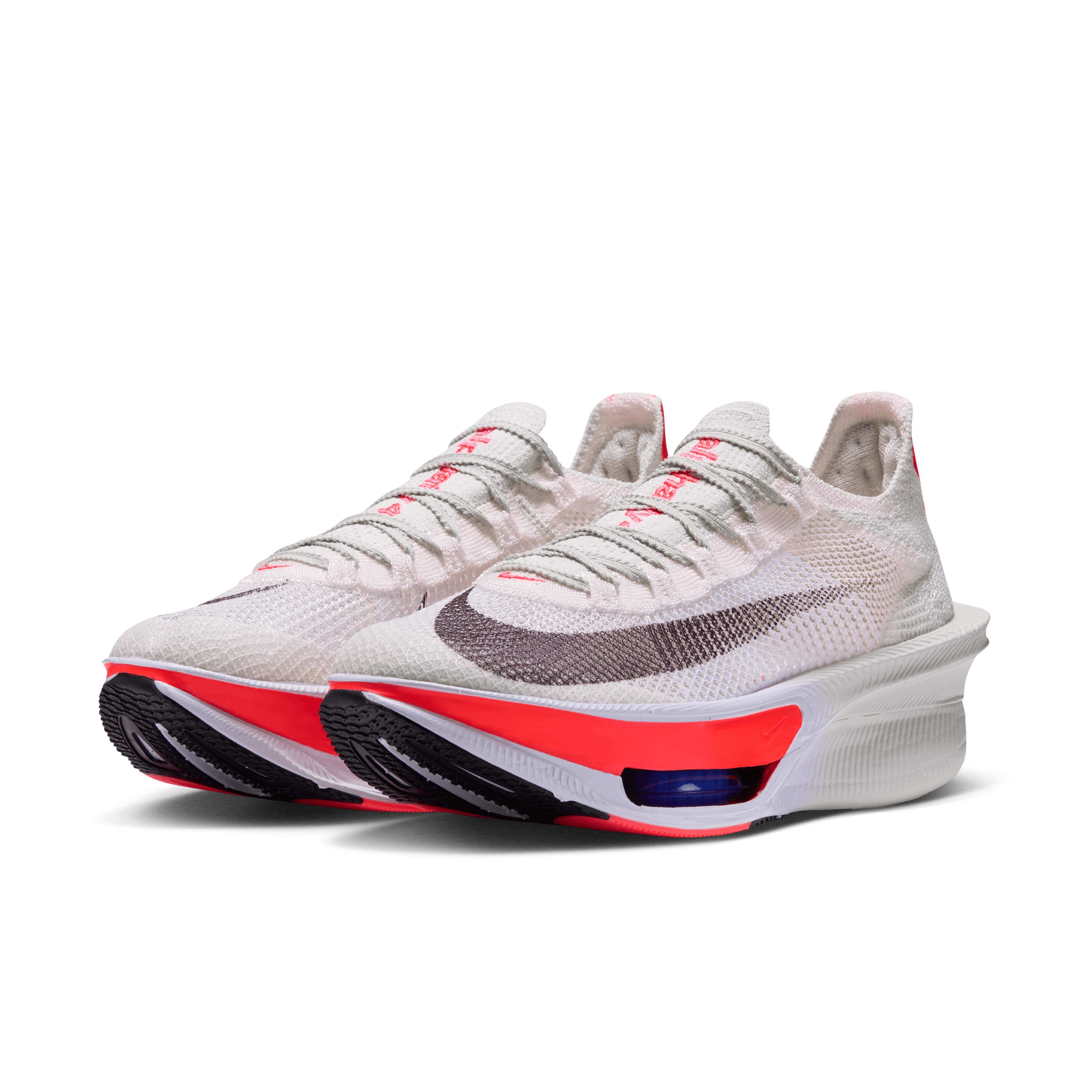 Nike Alphafly NEXT% 4 Proto (W) Angle 4