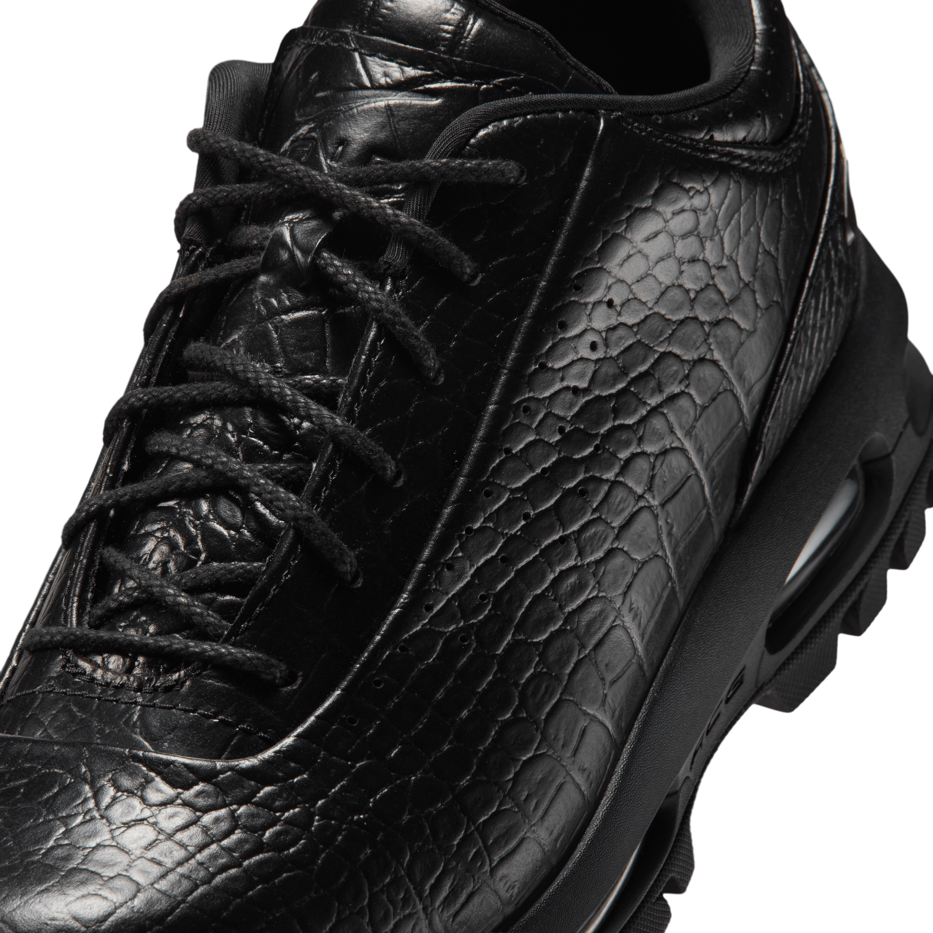 Nike Air Max Goadome Low Croc Black Angle 6