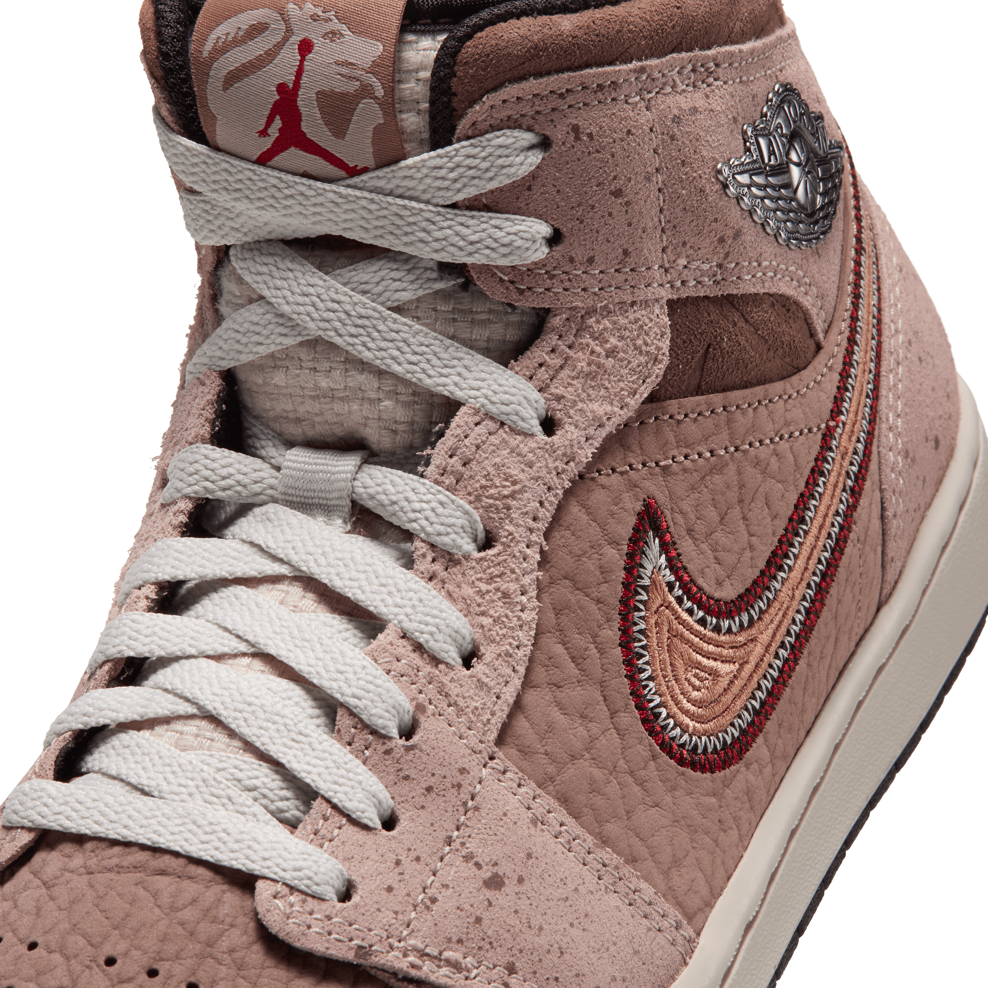 Air Jordan 1 Mid SE Dia de Los Muertos Angle 5