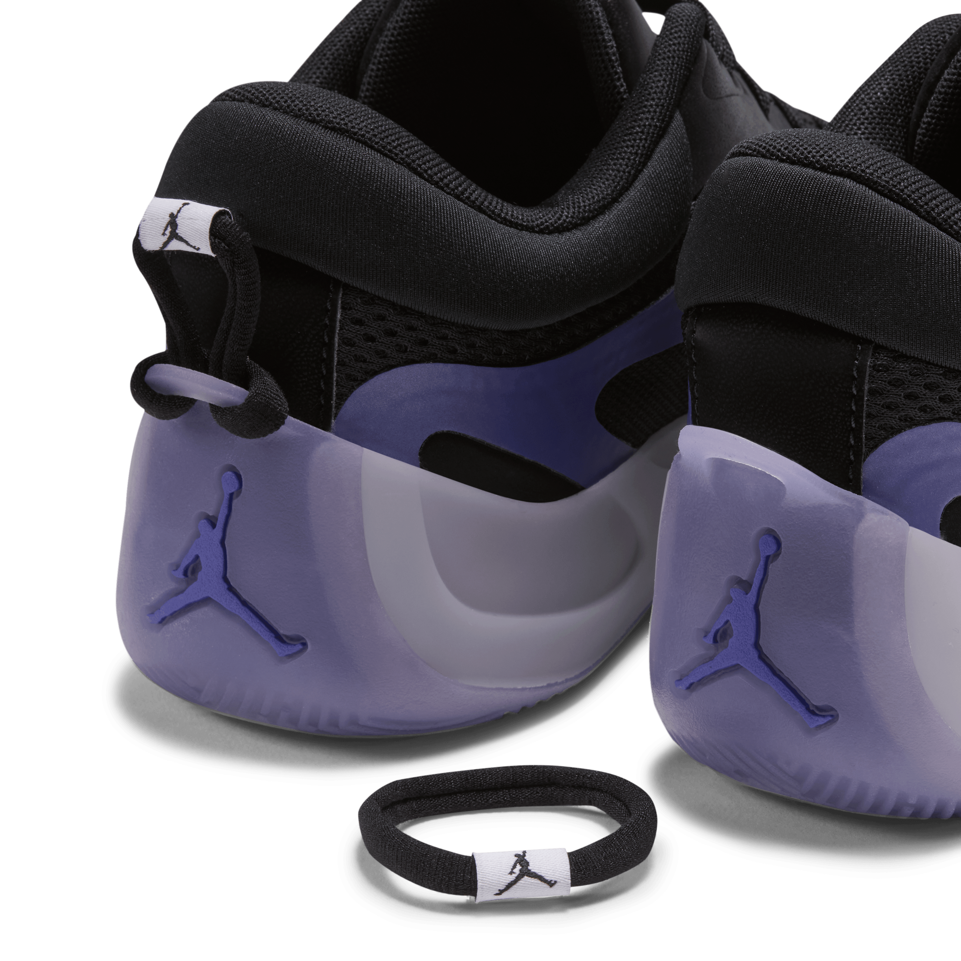 Jordan Heir Series 2 Black Photon Dust (W) Angle 8