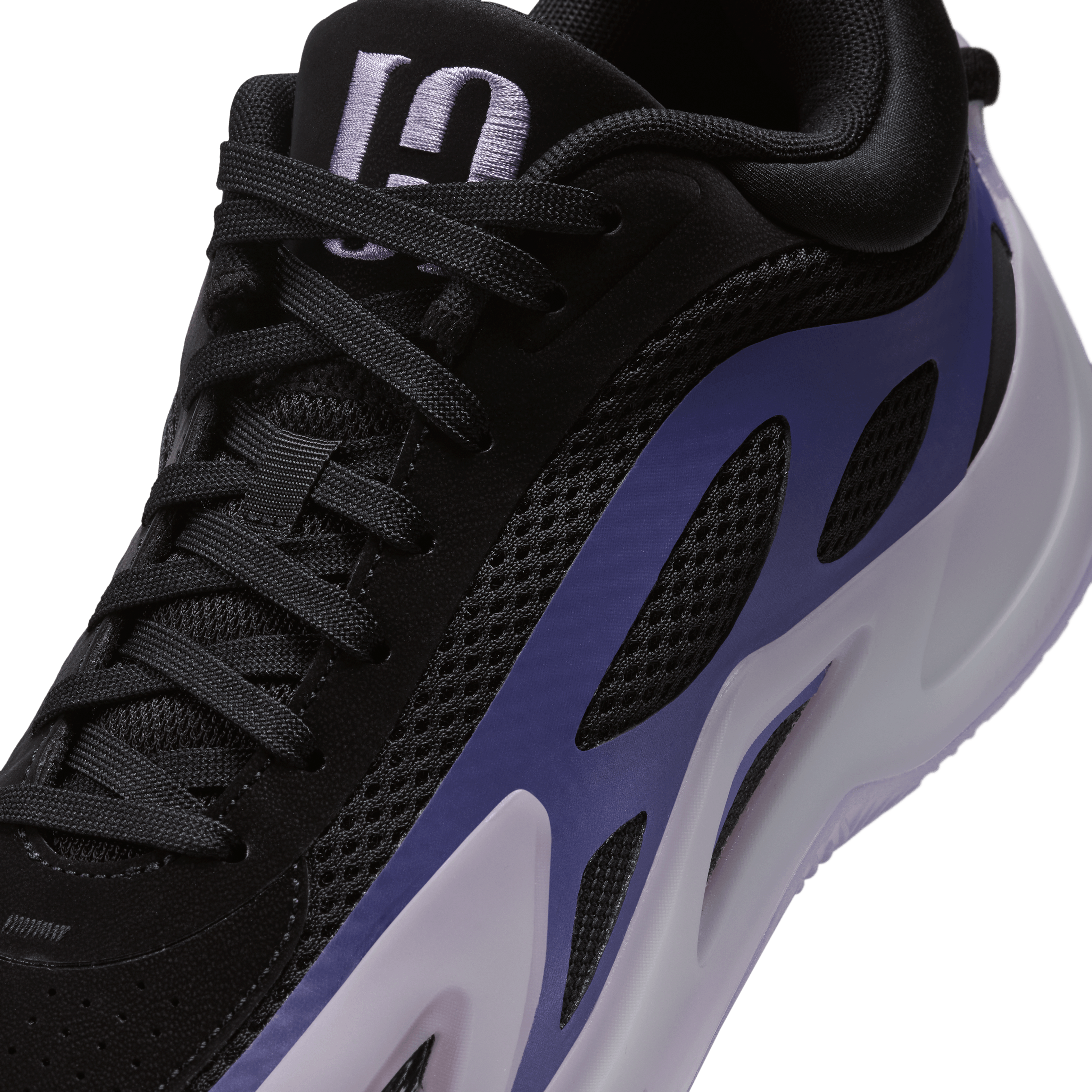 Jordan Heir Series 2 Black Photon Dust (W) Angle 6