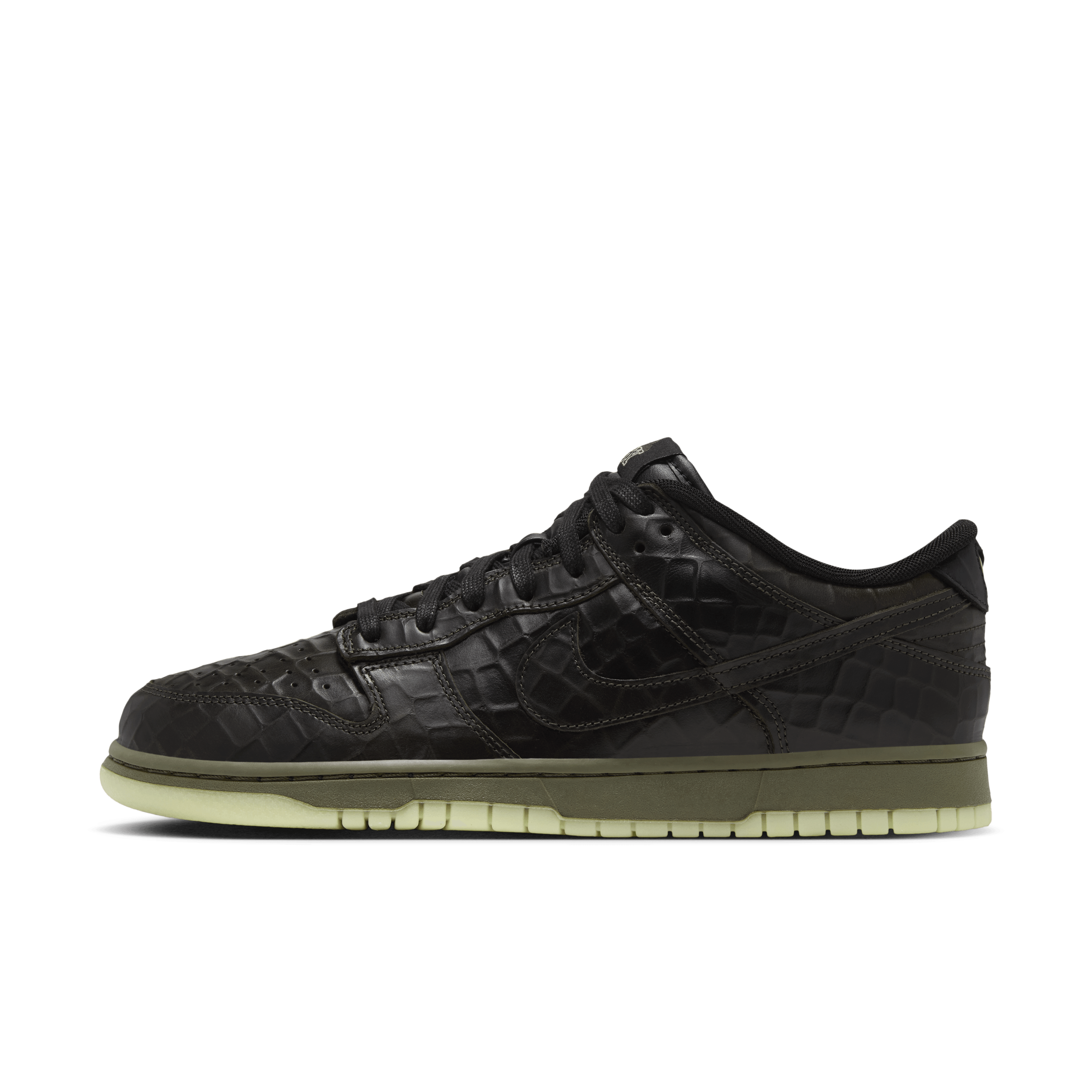 Nike Dunk Low Shibuya Angle 0