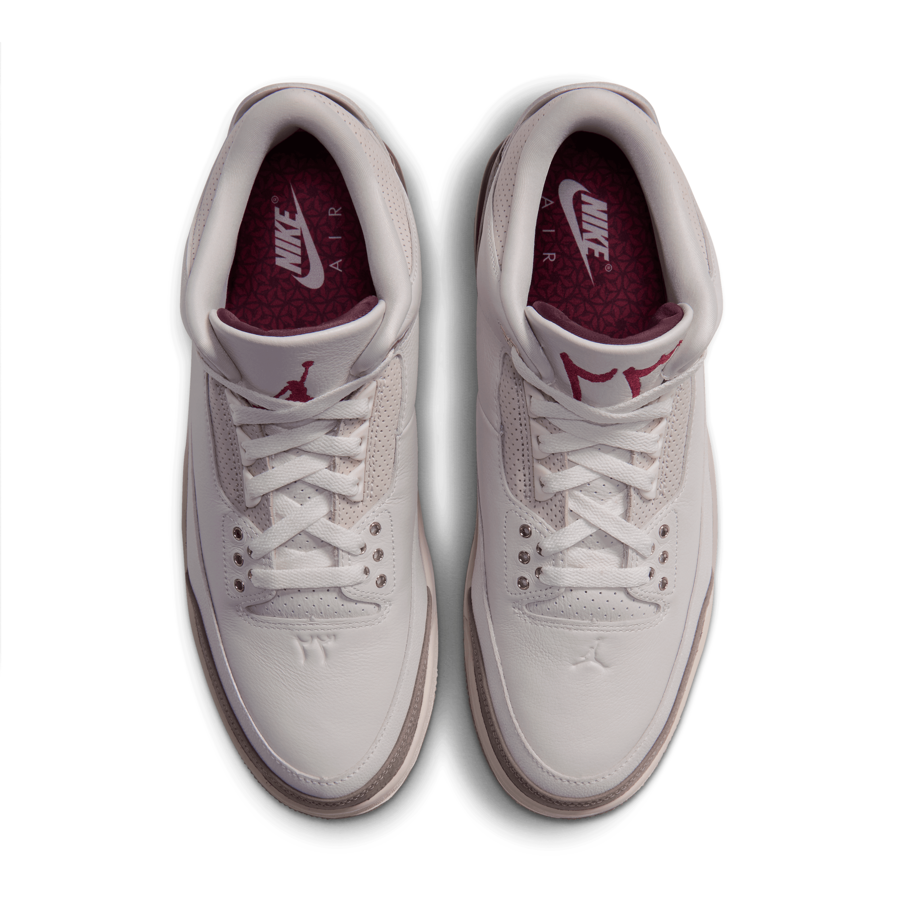 Air Jordan 3 Retro Middle East Angle 2