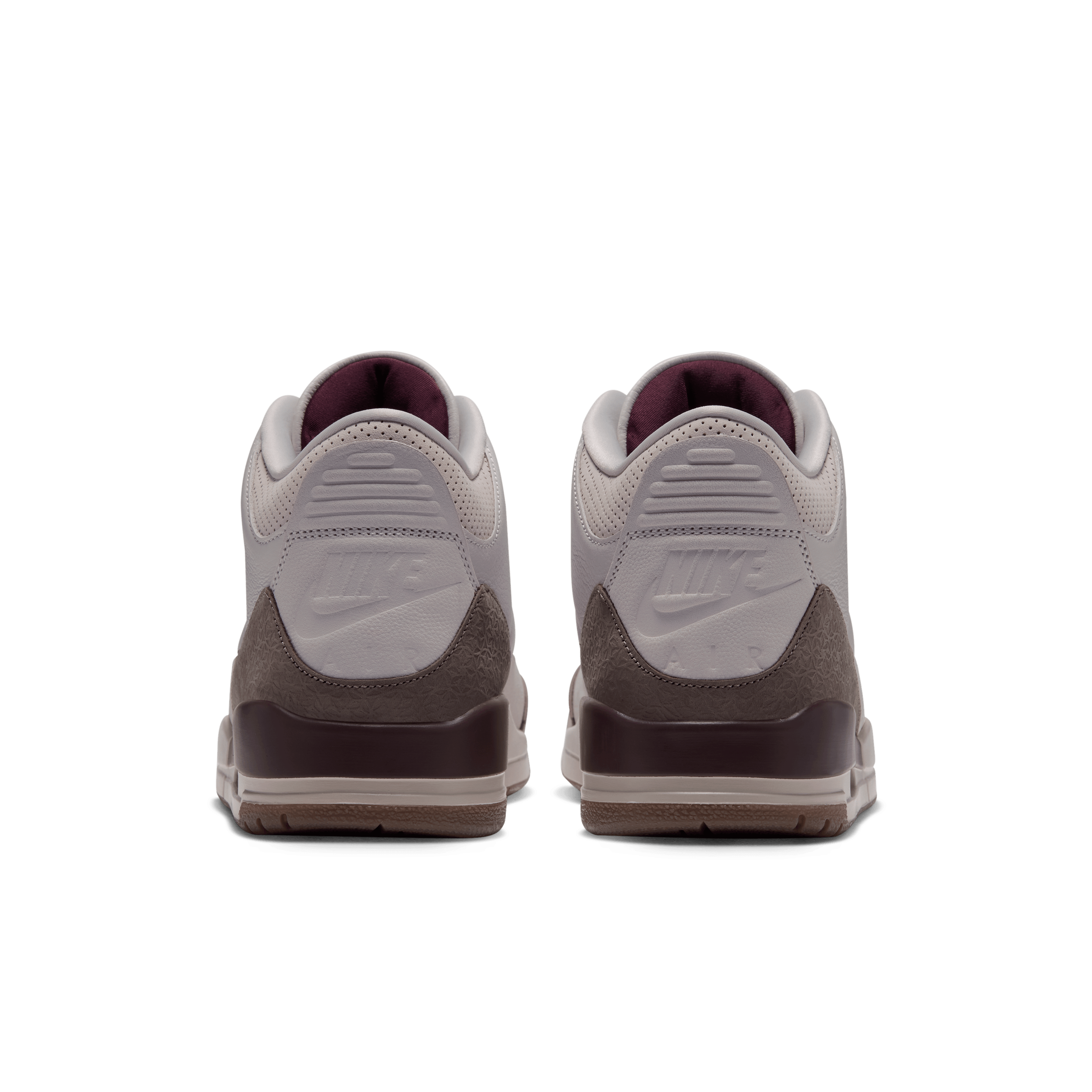 Air Jordan 3 Retro Middle East Angle 4