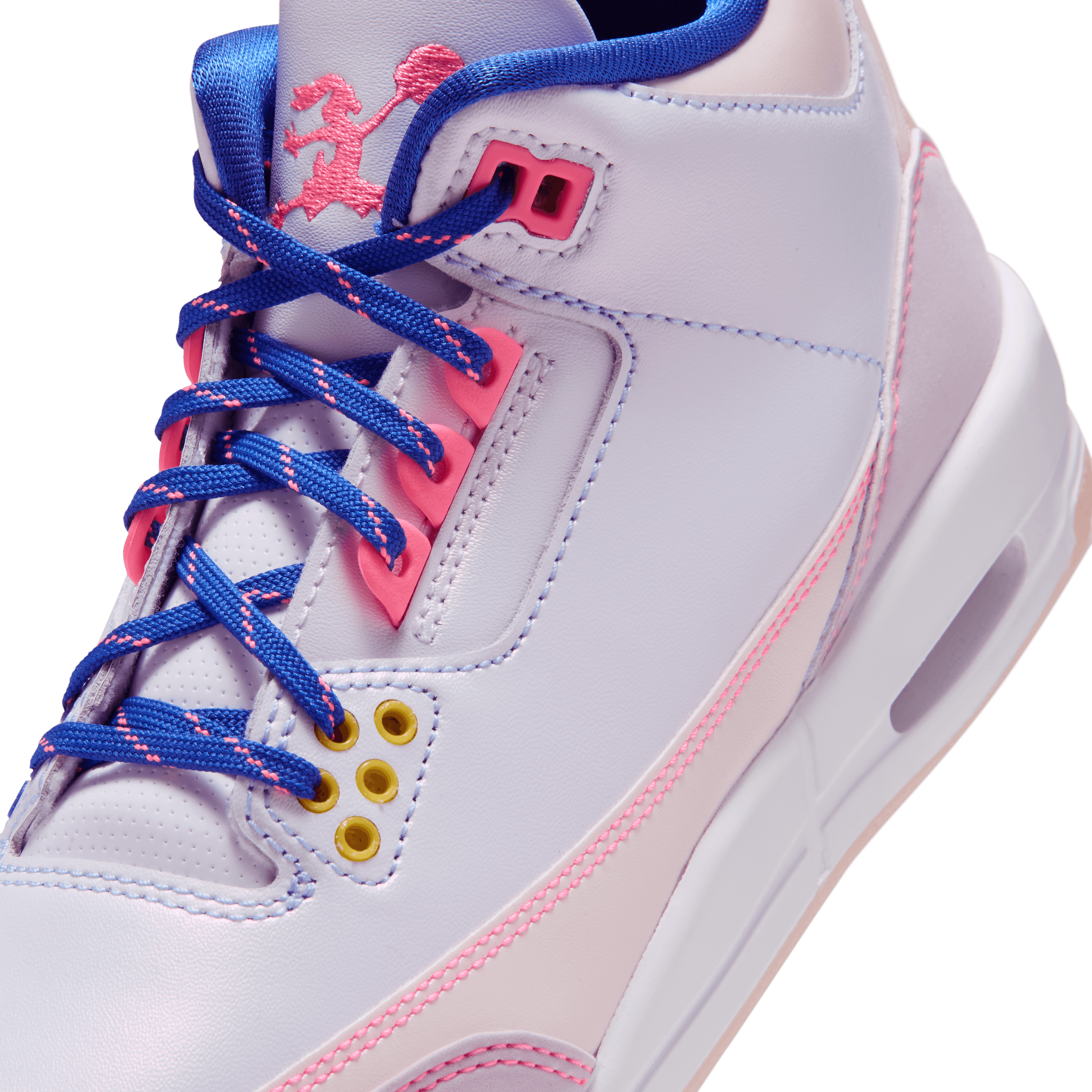 Air Jordan 3 SE Lola Bunny (GS) Angle 1