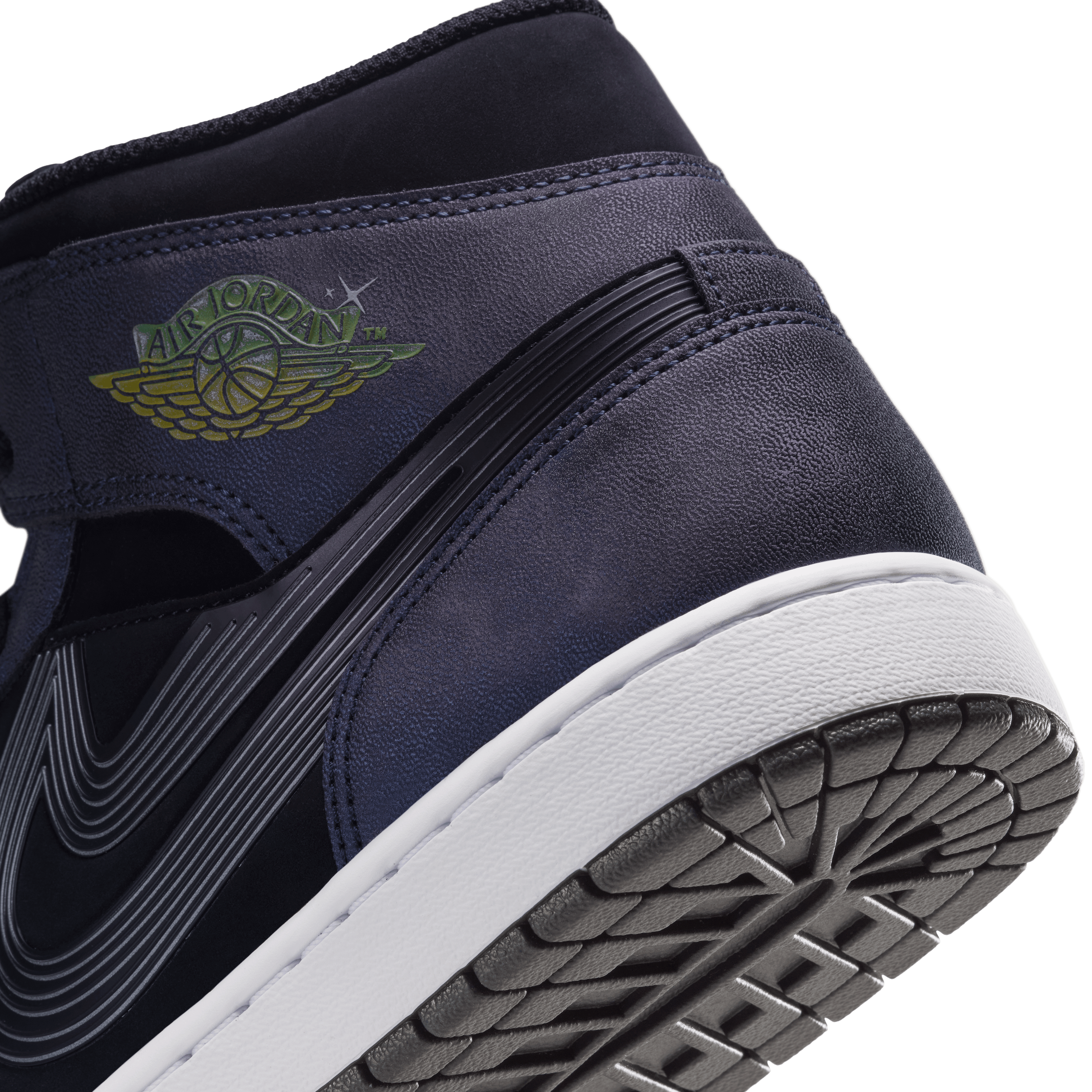 Air Jordan 1 Mid SE Space Jam (2026) Angle 7