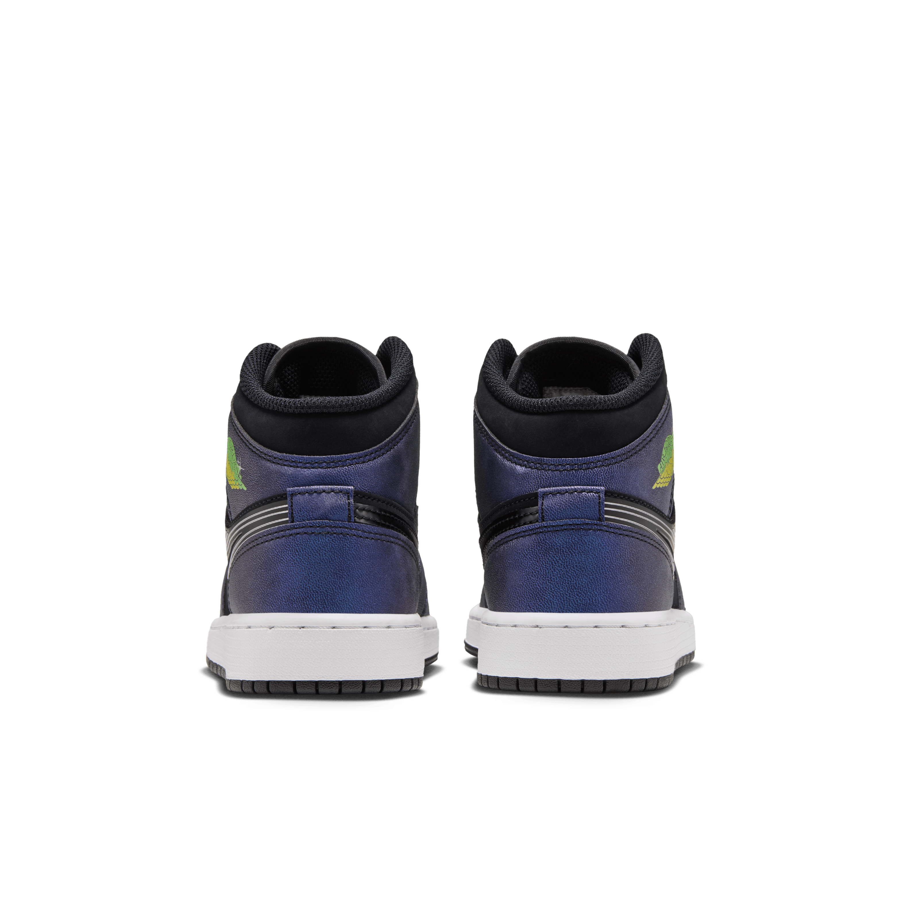 Air Jordan 1 Mid SE Space Jam (2026) (GS) Angle 5